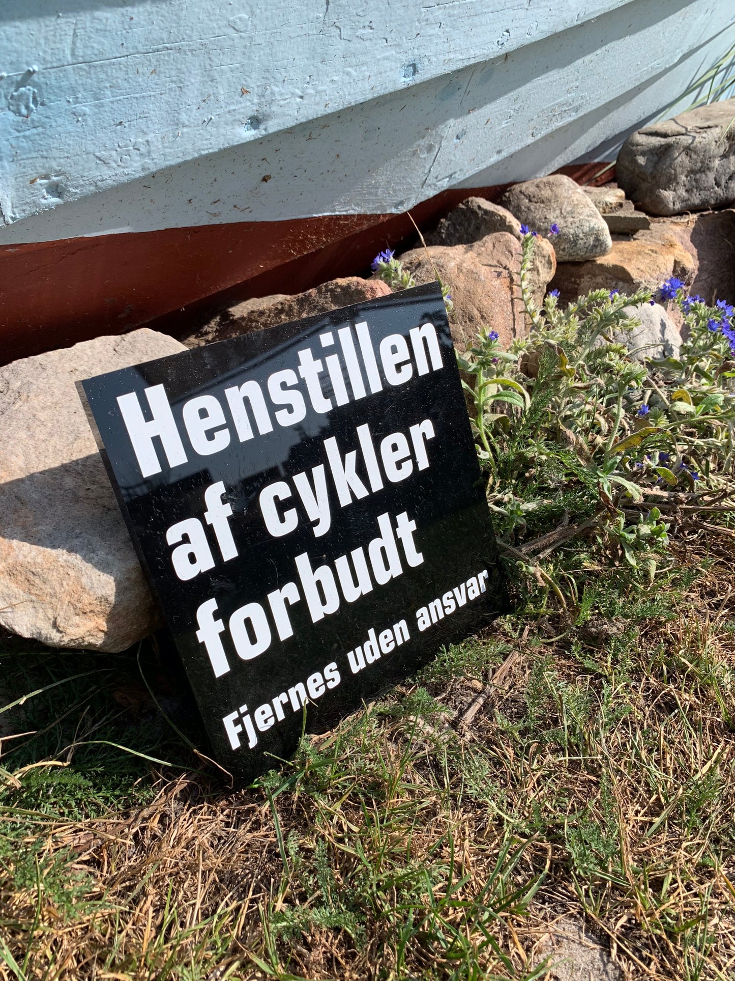 Skilt af acryl