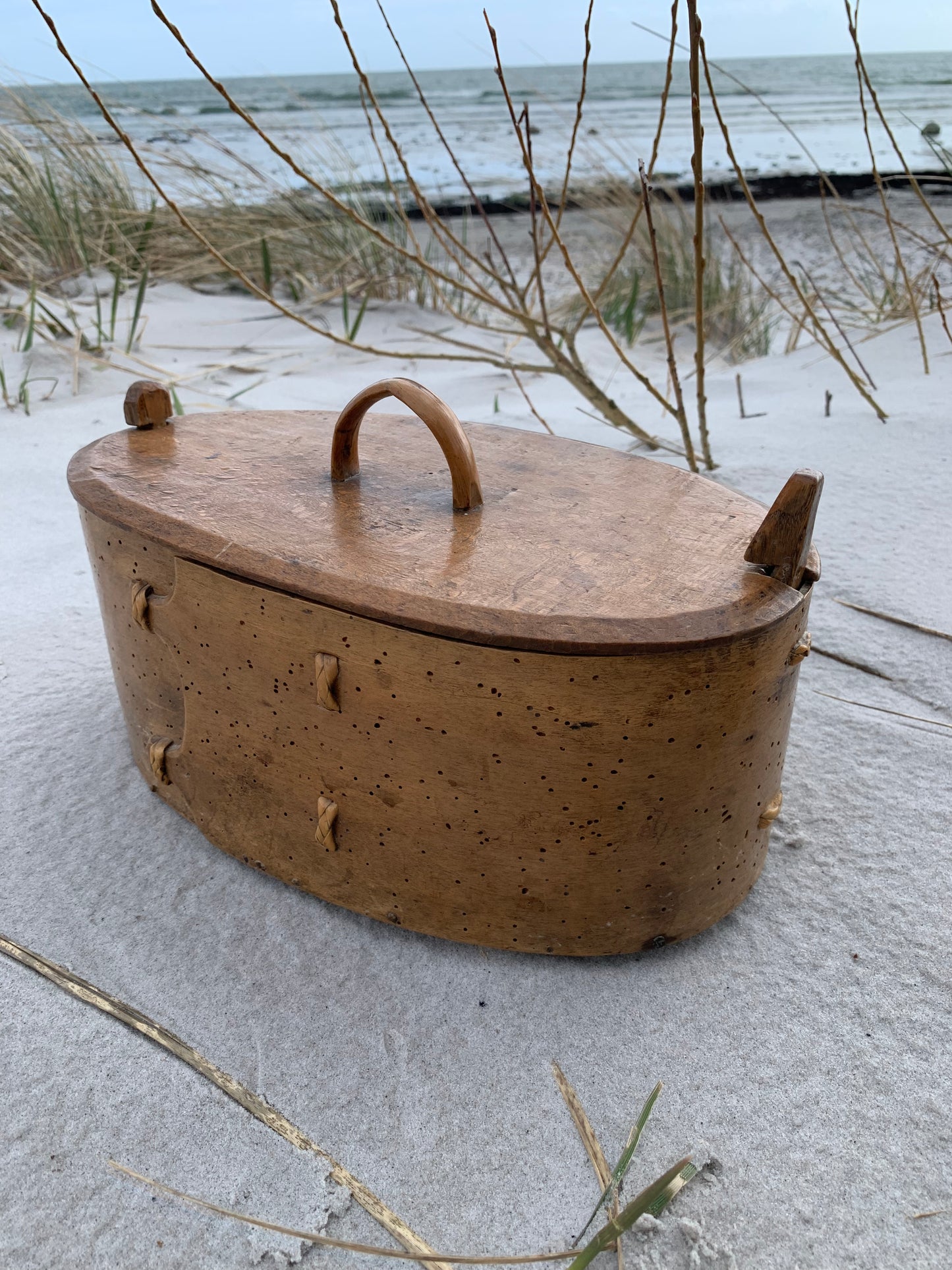 Trækasse med låg