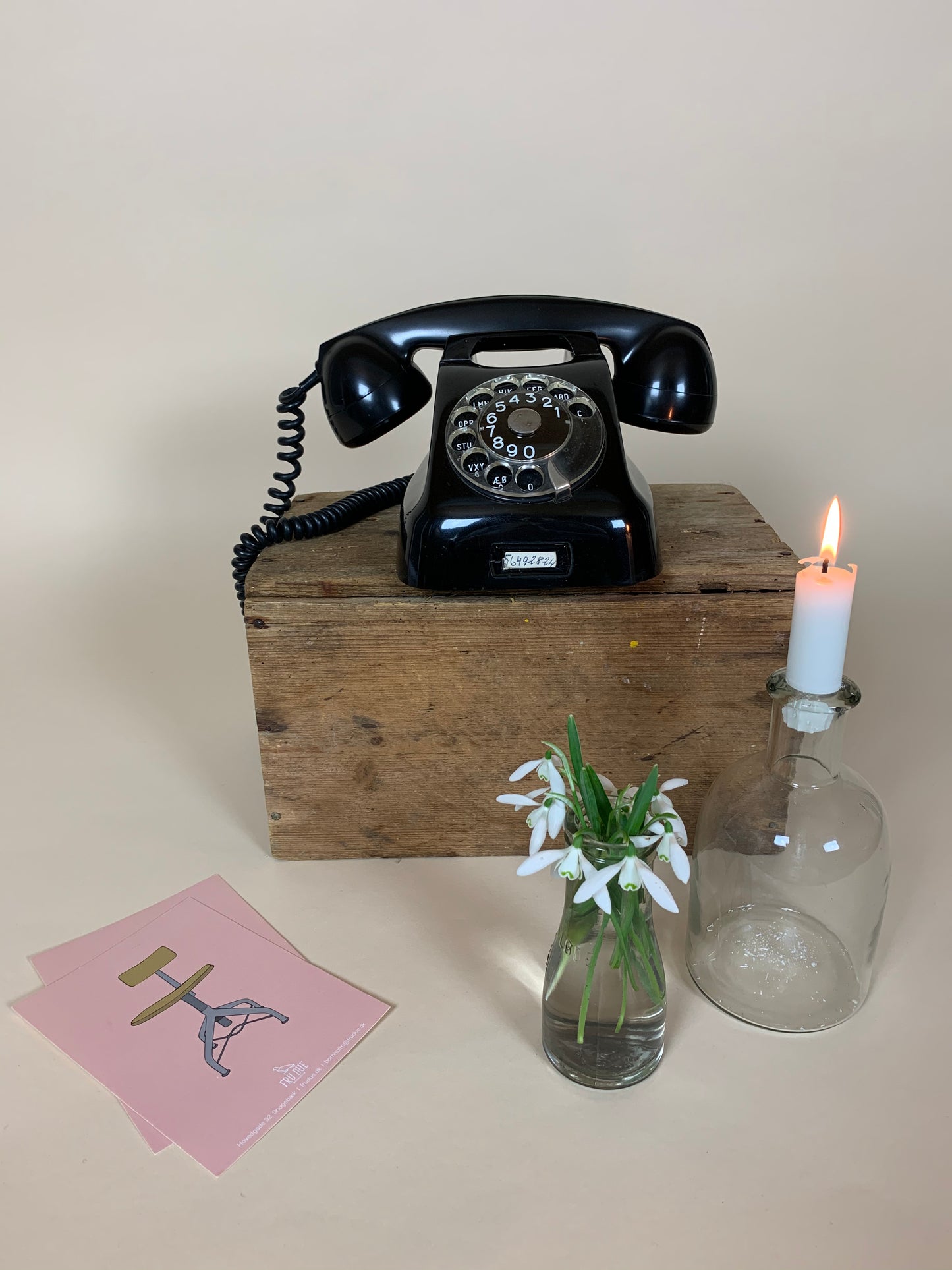 Sort bakelit telefon