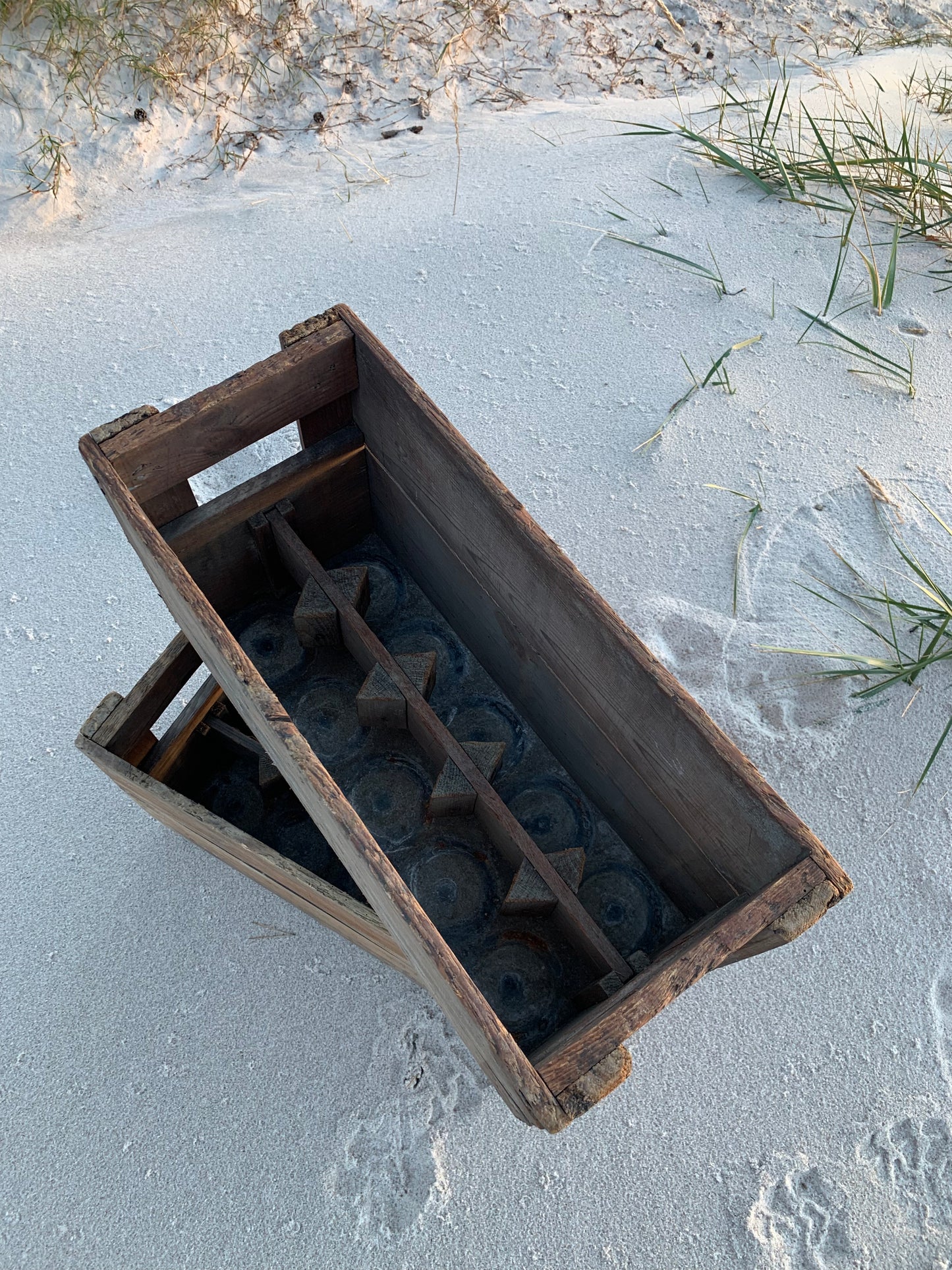 Mælkekasse med rum og zinkbund