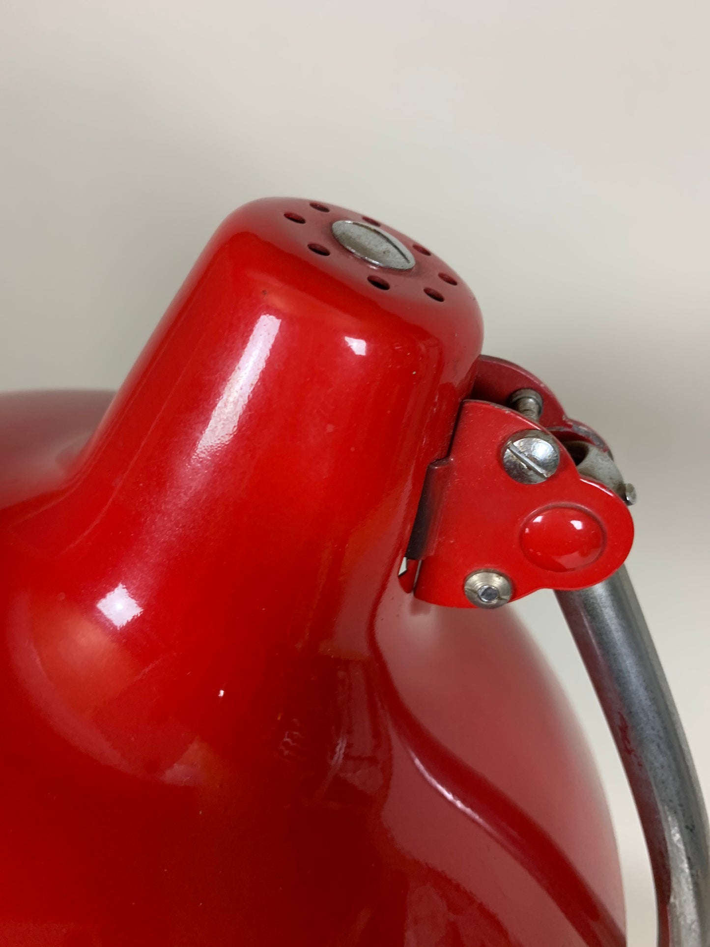 Kaiser Idell 6786 - Rød