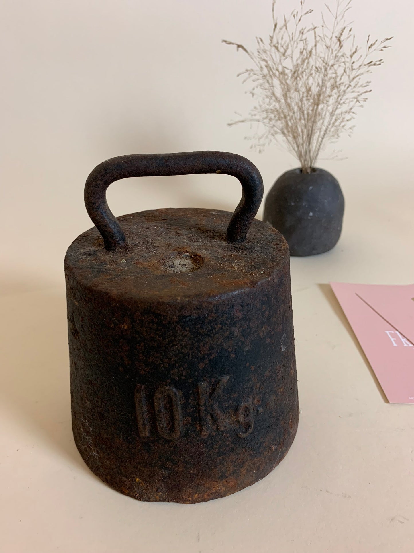 Lod 10 kg.