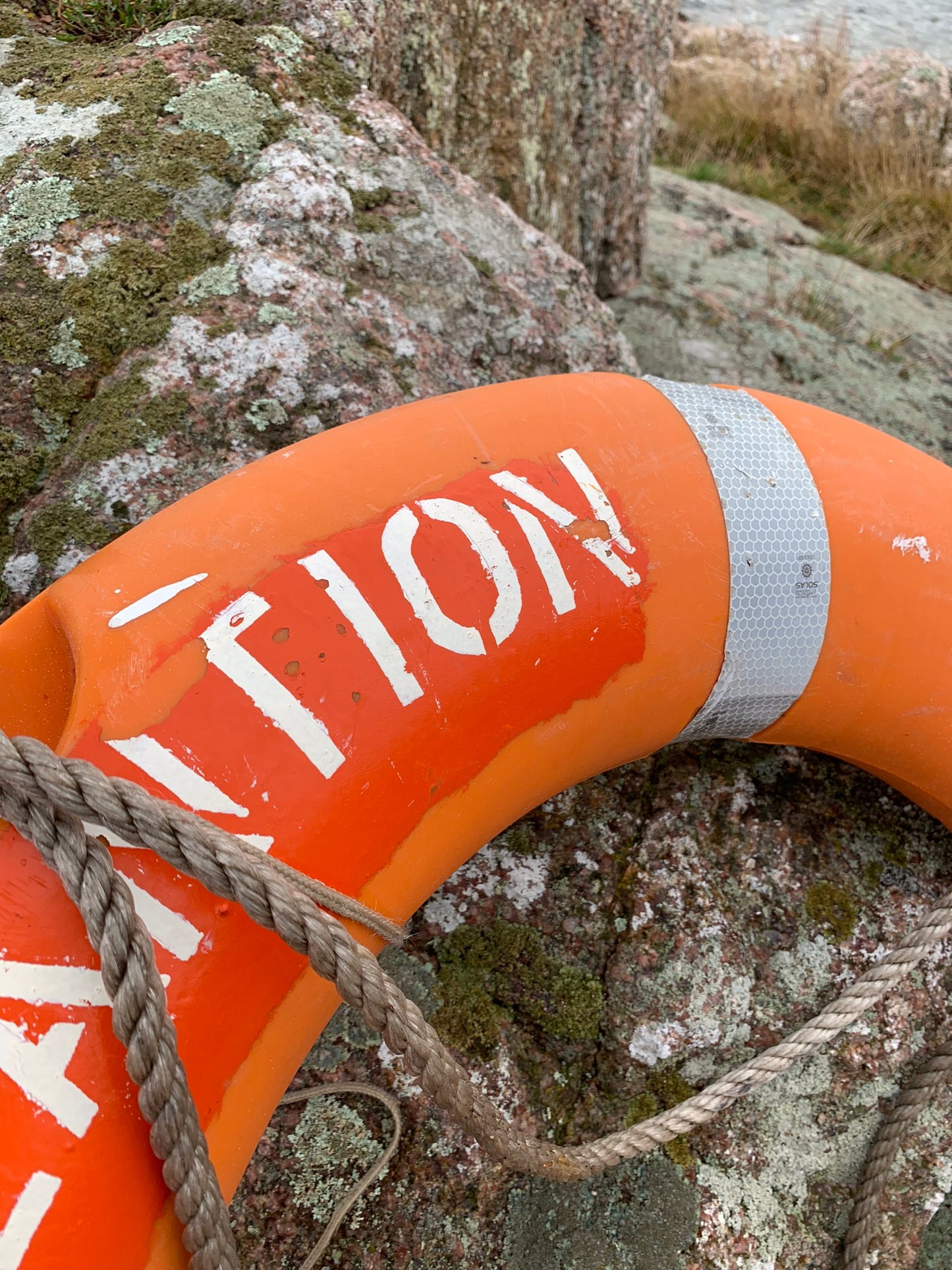Redningskrans med skrift