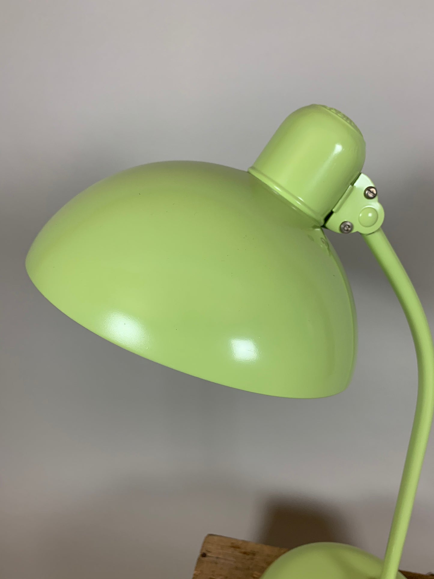 Kaiser Idell 6556 - Grøn
