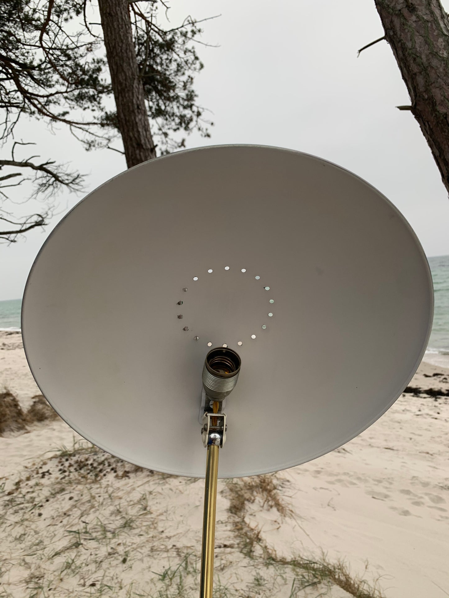 Kaiser Idell 6787 - Grå med messing