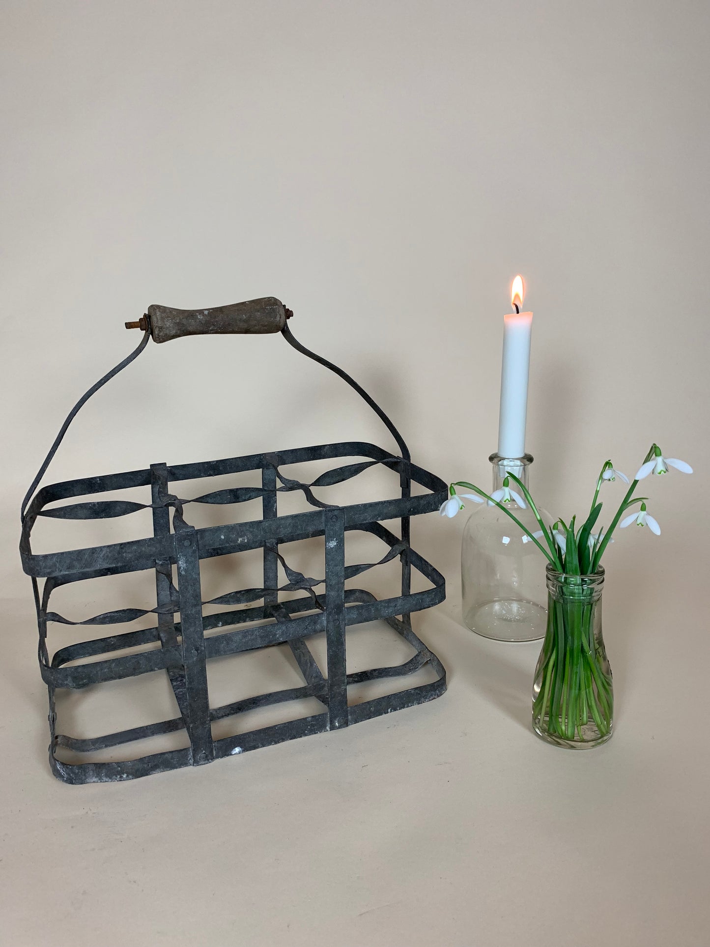 Fin gammel flaskeholder til 6 flasker