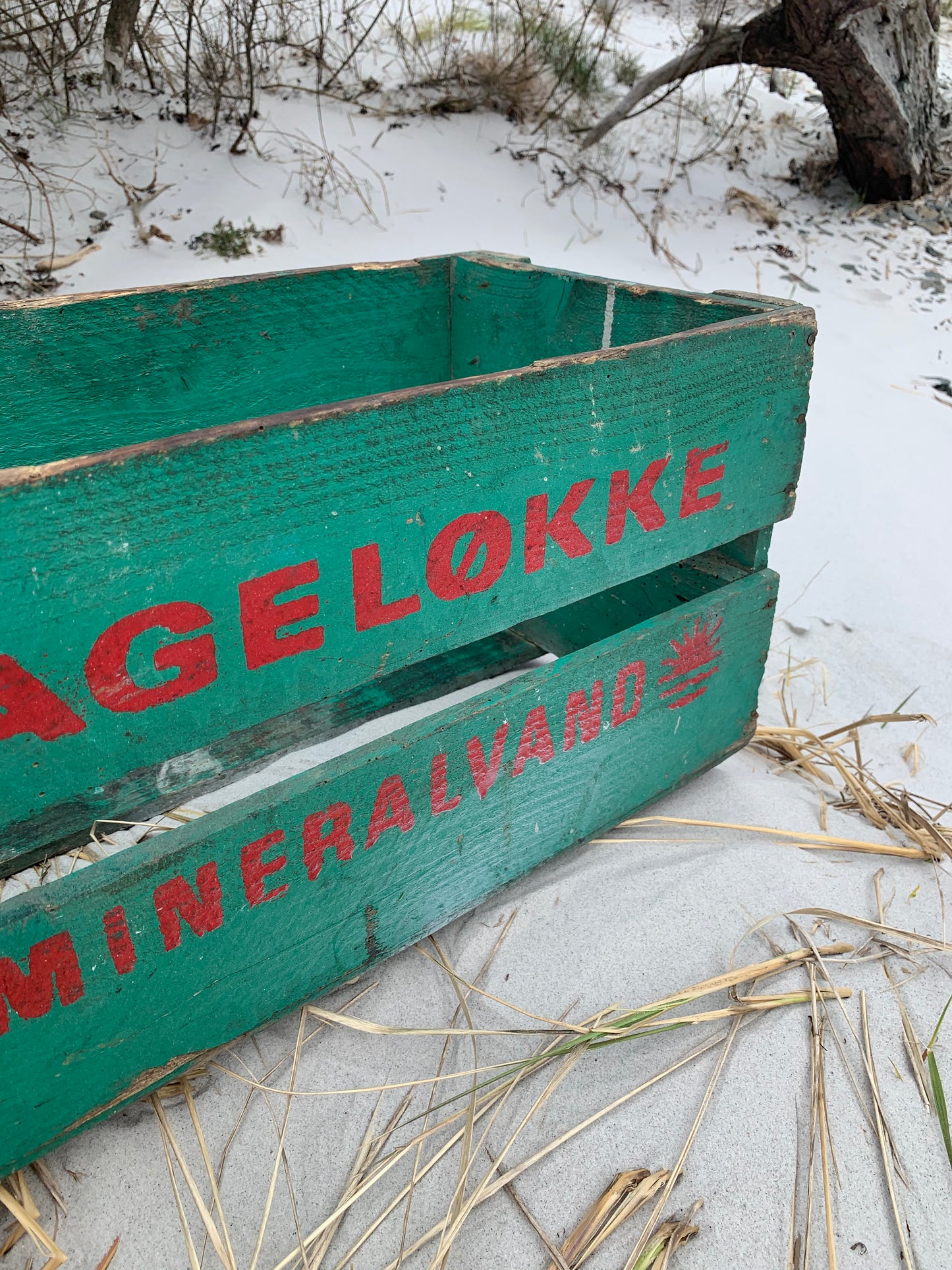 Dagelykke mineralvand kasse