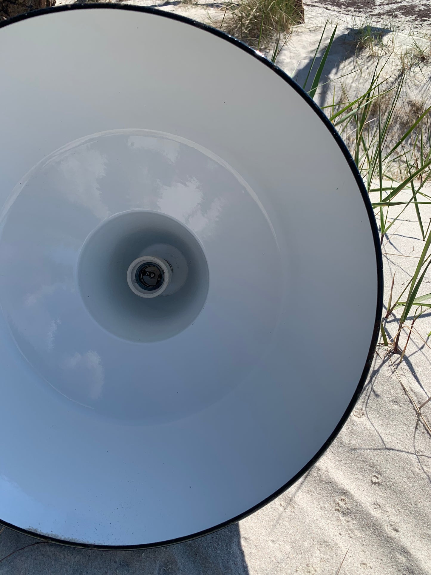 Værkstedslampe i emalje - Sort