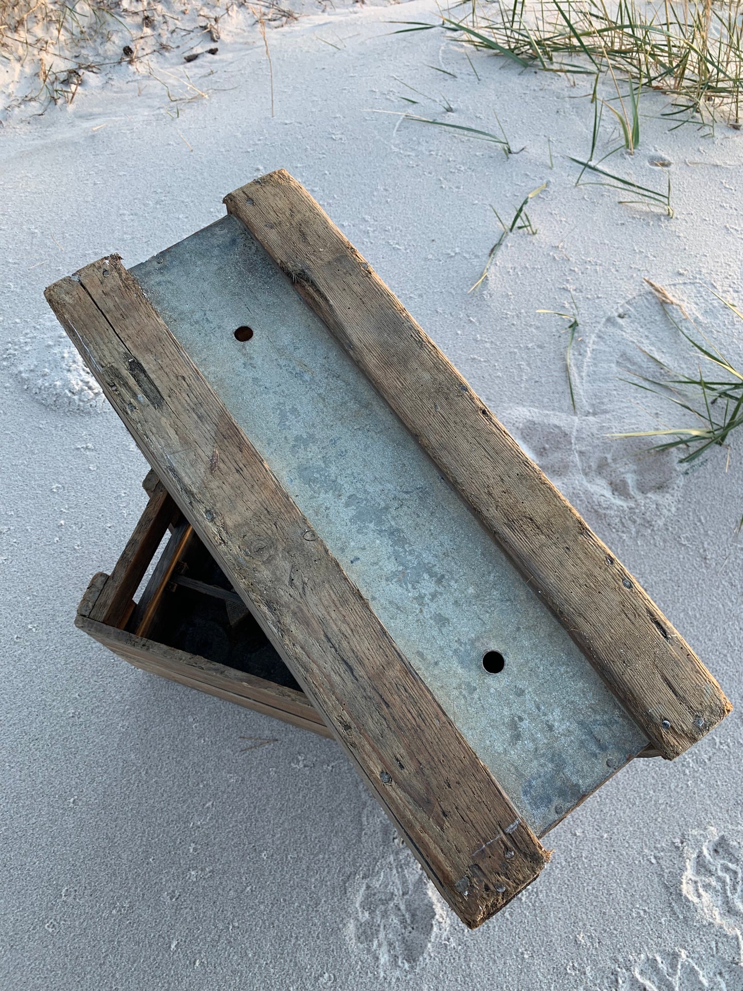 Mælkekasse med rum og zinkbund