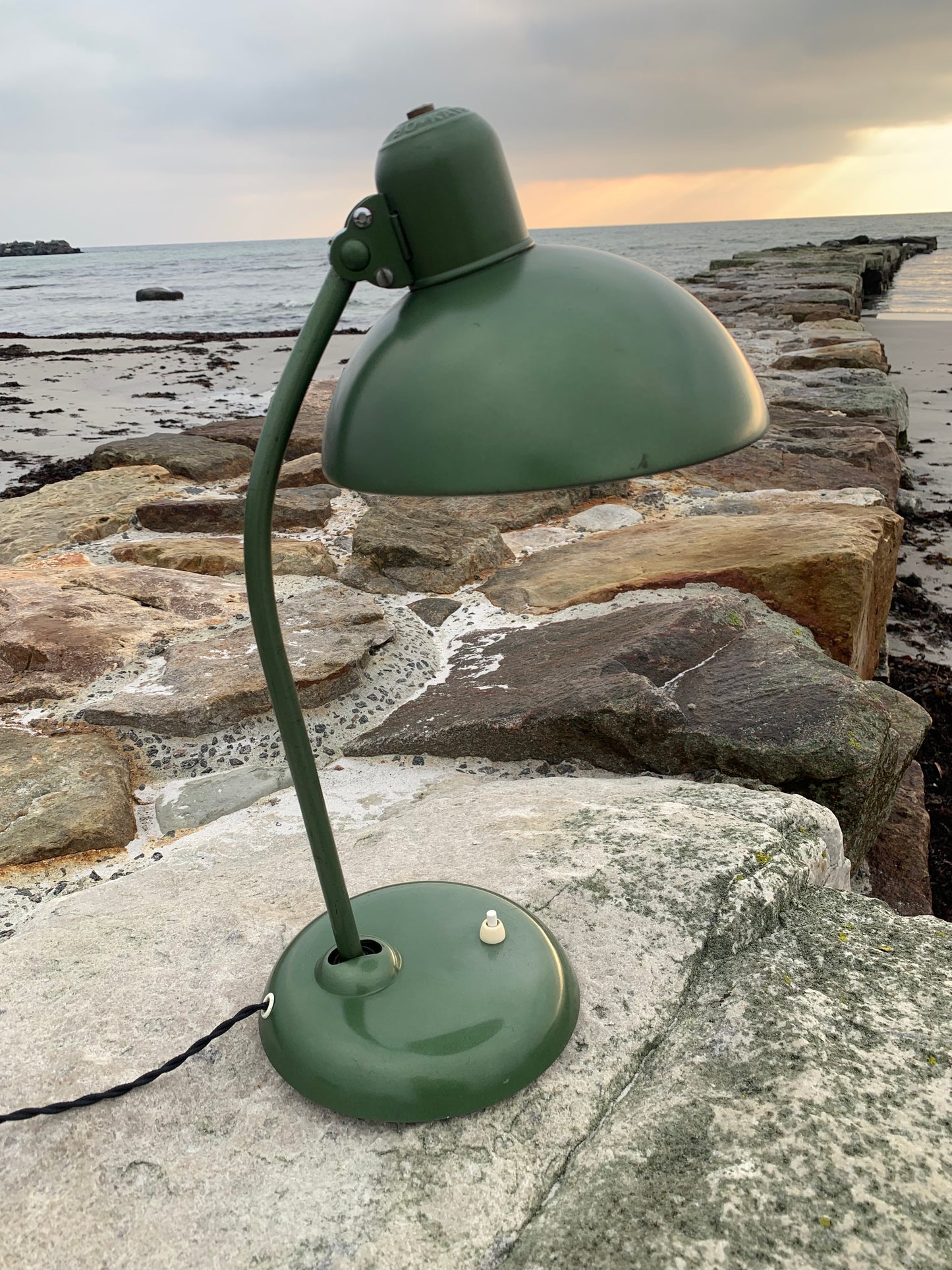 Kaiser Idell 6556 - Original grøn (den lidt mere sjældne lakering)