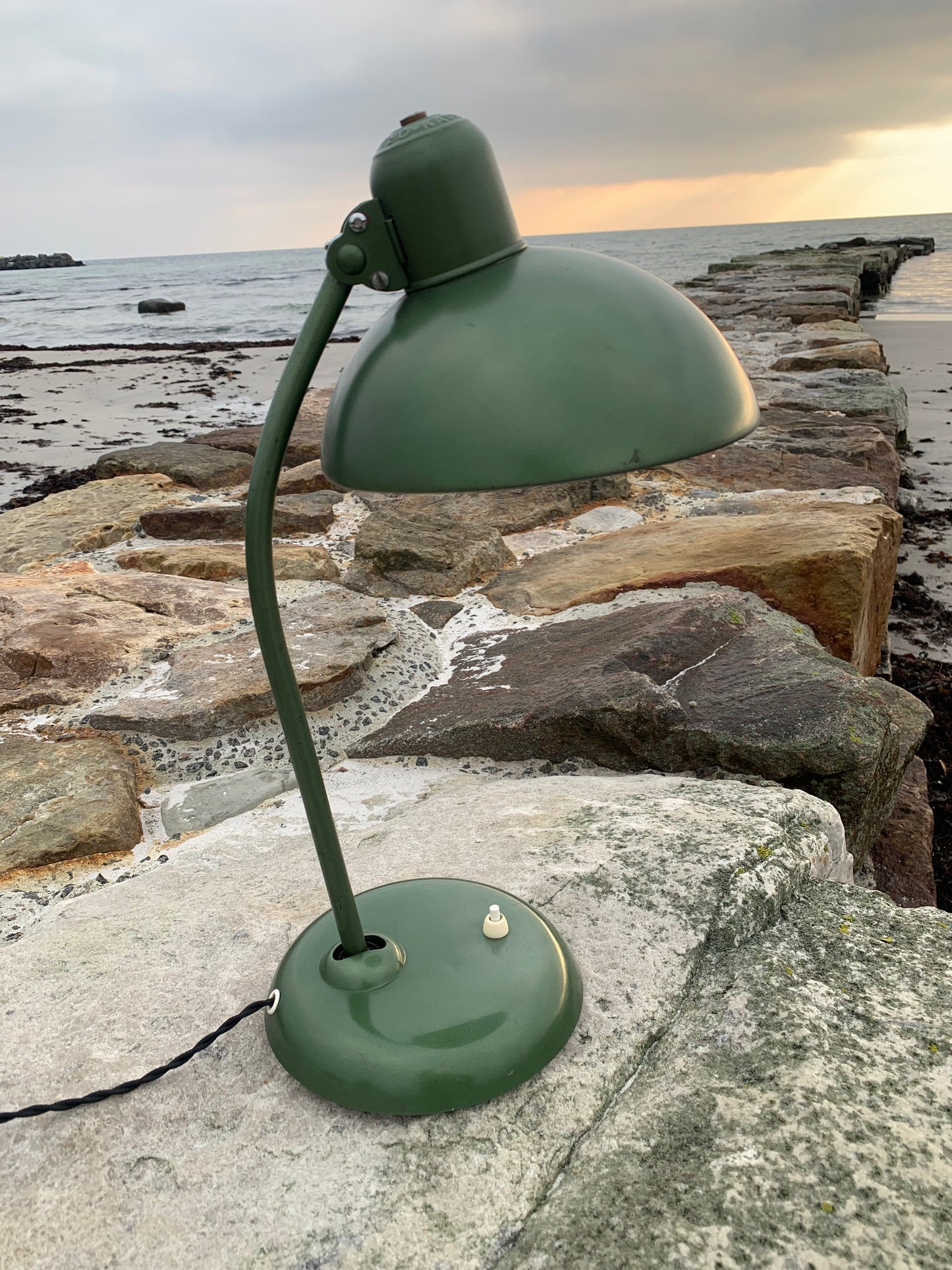 Kaiser Idell 6556 - Original grøn (den lidt mere sjældne lakering)