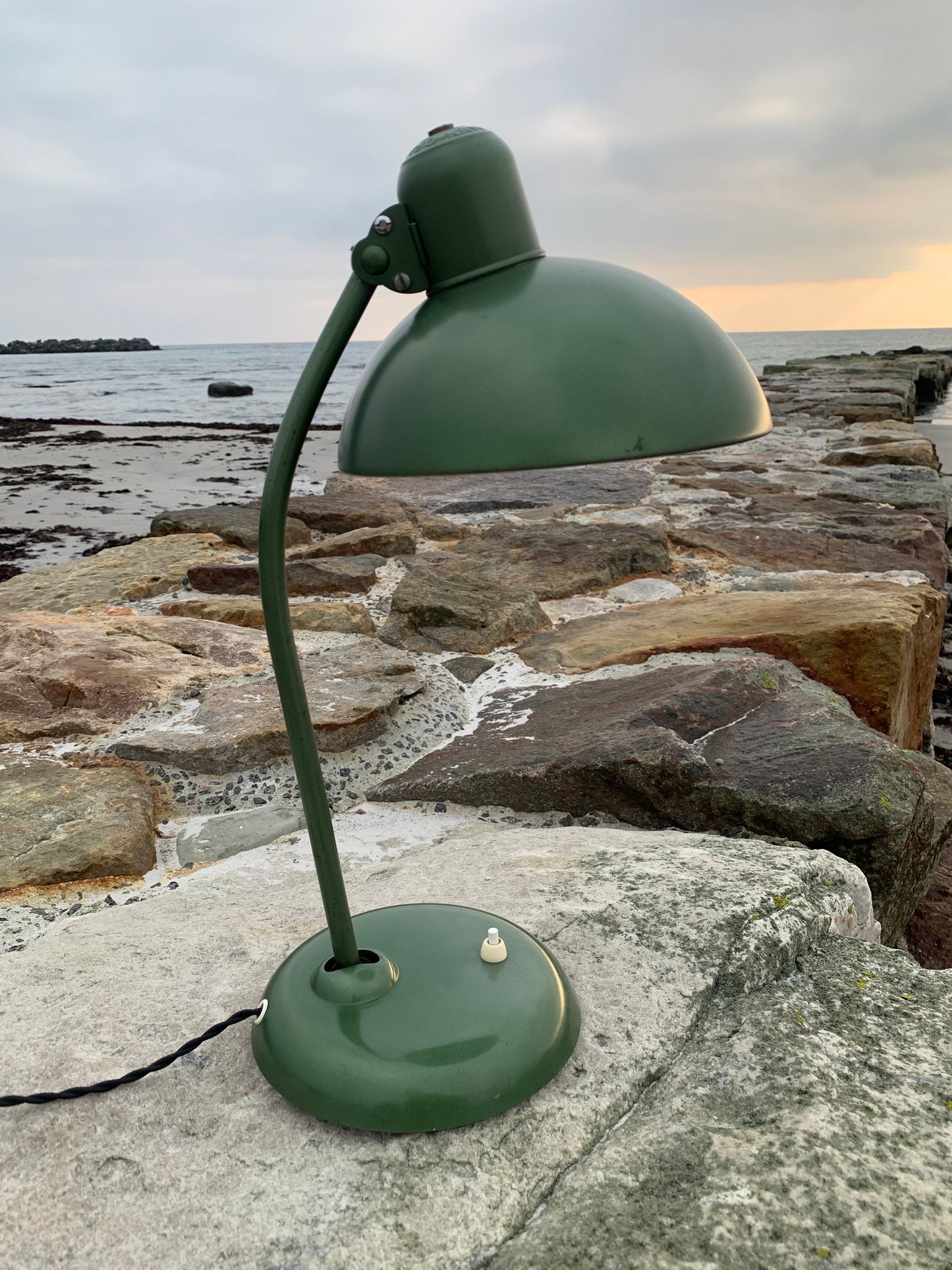 Kaiser Idell 6556 - Original grøn (den lidt mere sjældne lakering)