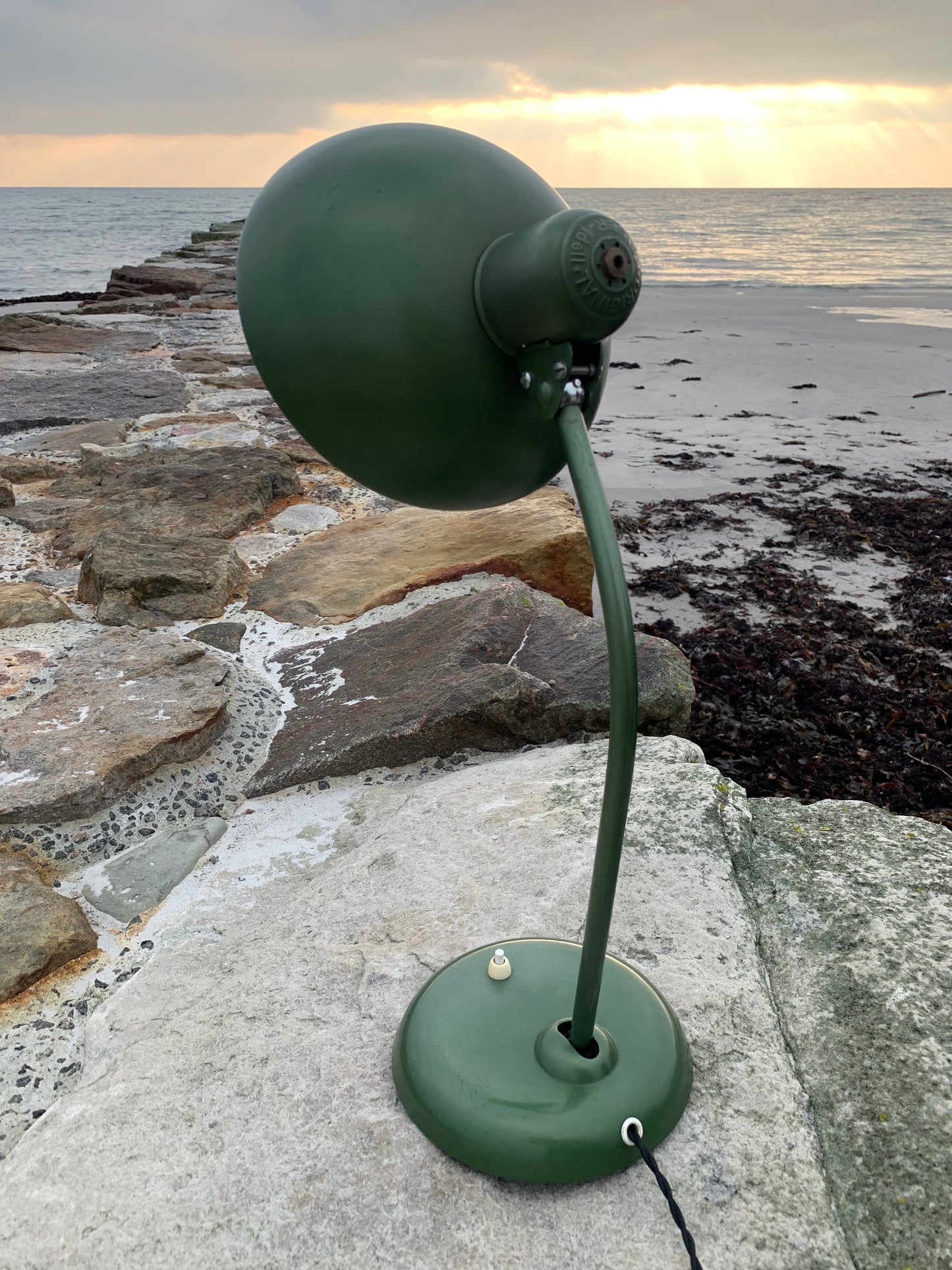 Kaiser Idell 6556 - Original grøn (den lidt mere sjældne lakering)