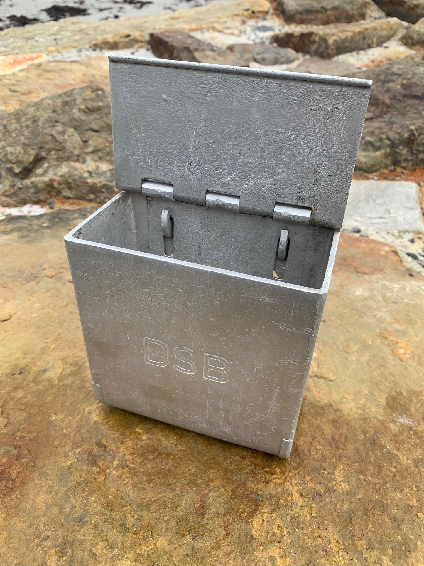 DSB askebæger med logo