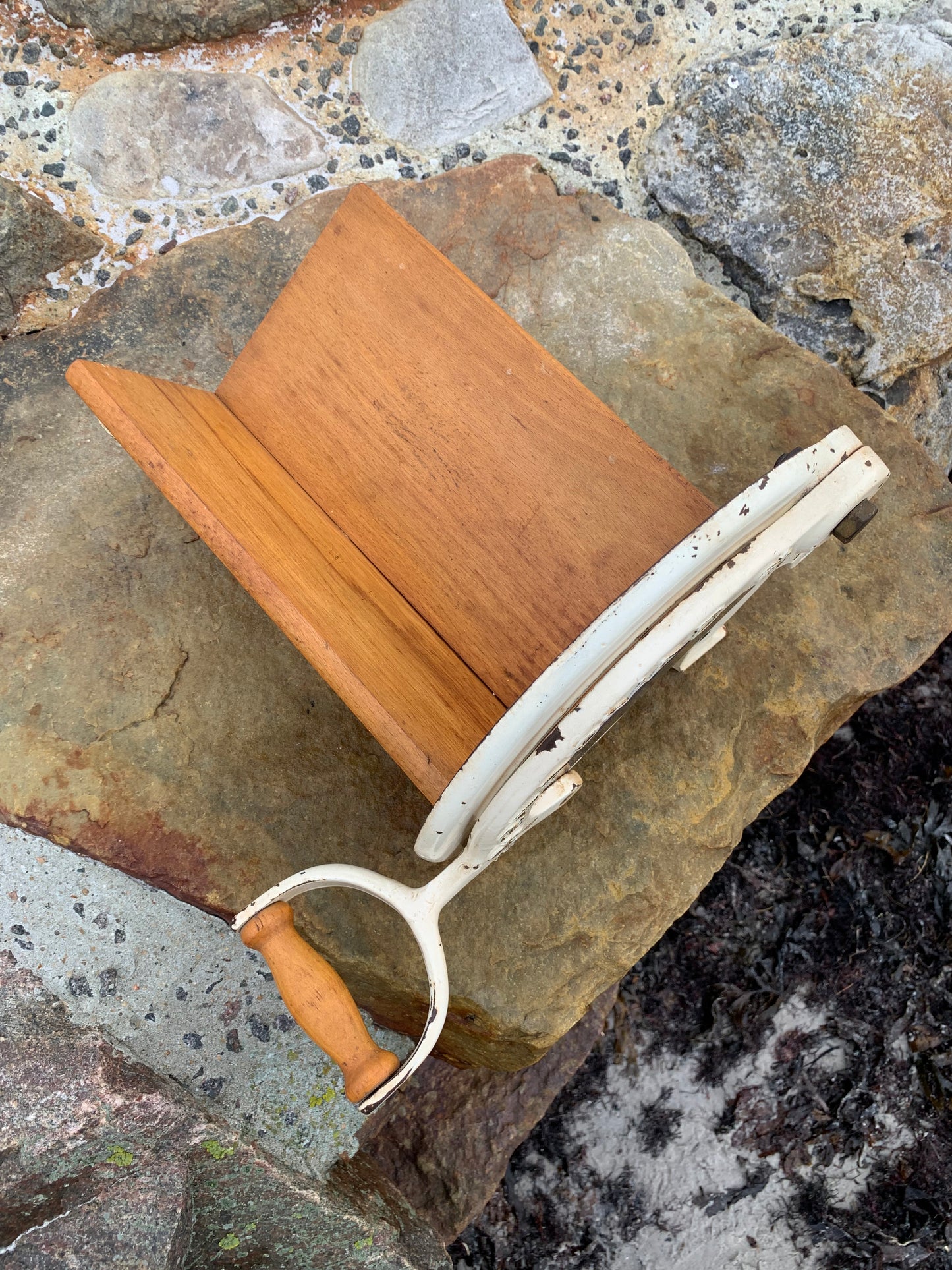 Raadvad brødskærer