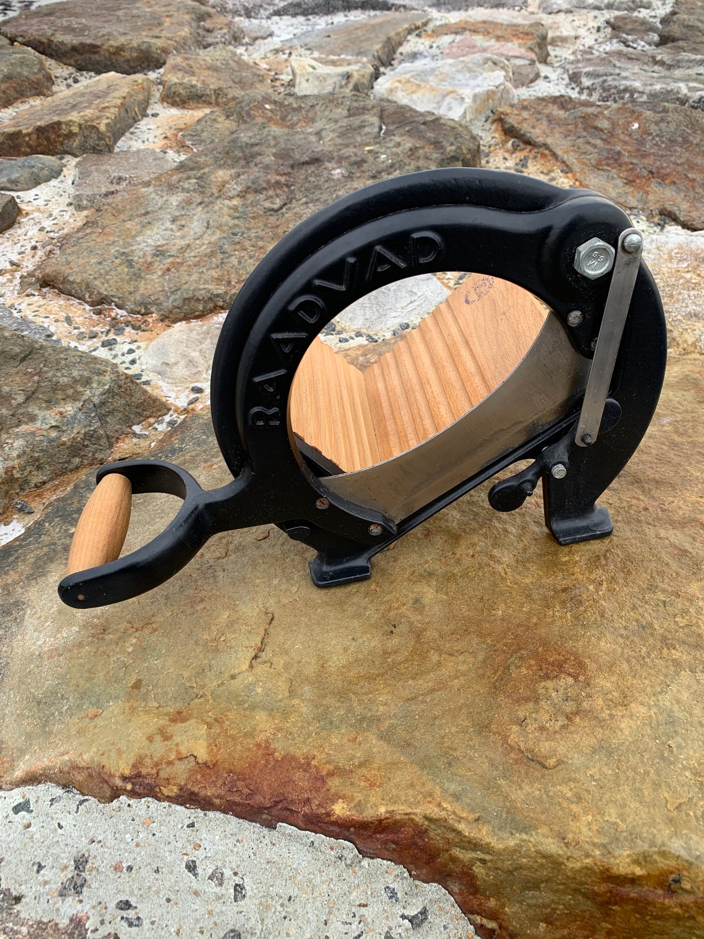 Raadvad brødskærer