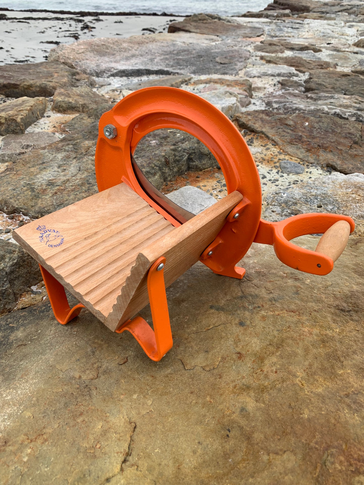 Raadvad brødskærer