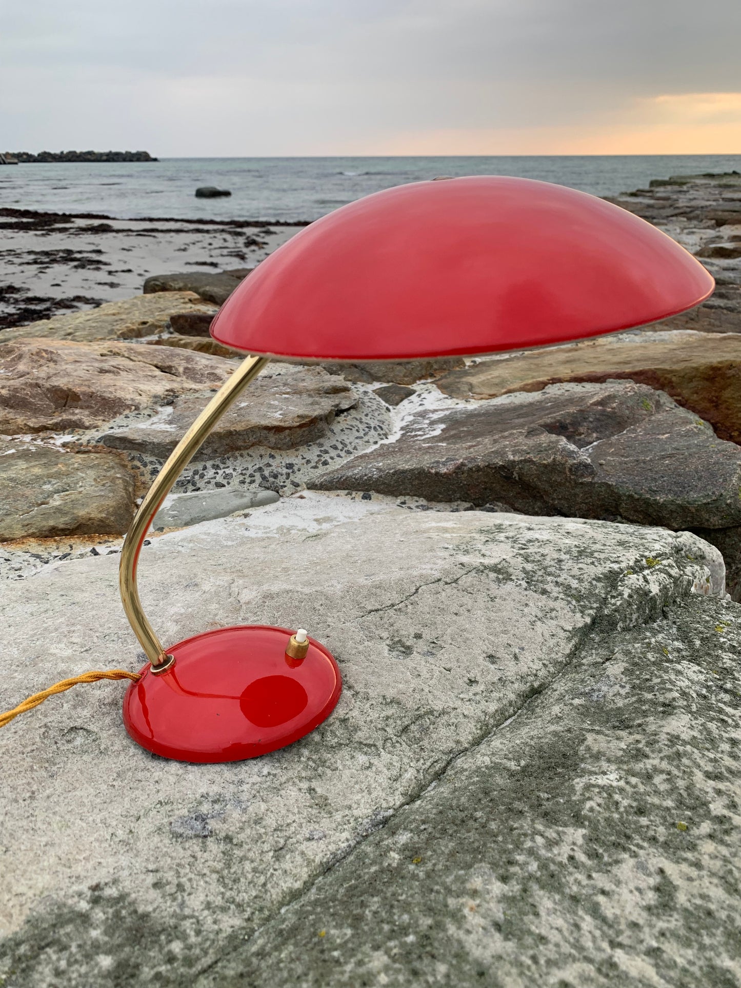 Kaiser Idell 6781 - Original rød