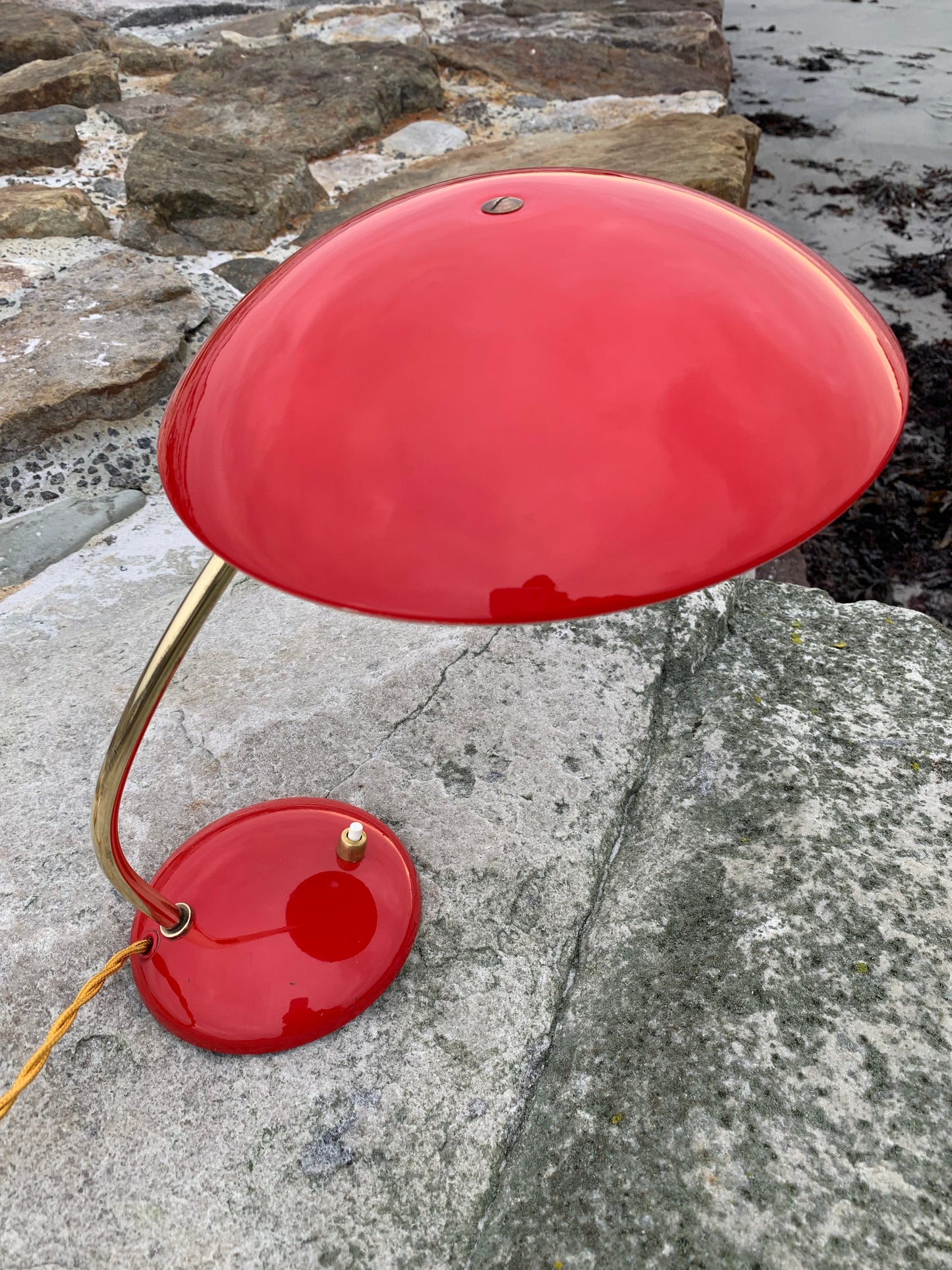 Kaiser Idell 6781 - Original rød