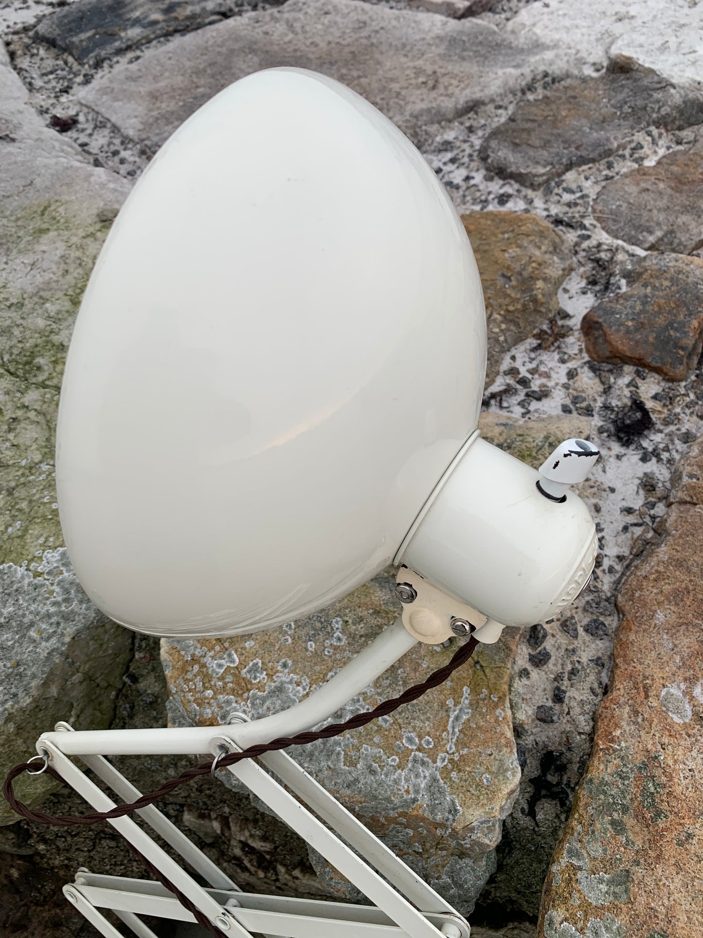 Kaiser Idell 6614 - Original creme (den store model)