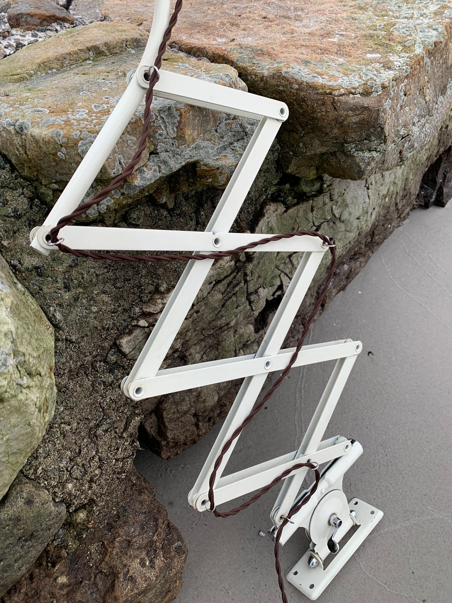 Kaiser Idell 6614 - Original creme (den store model)