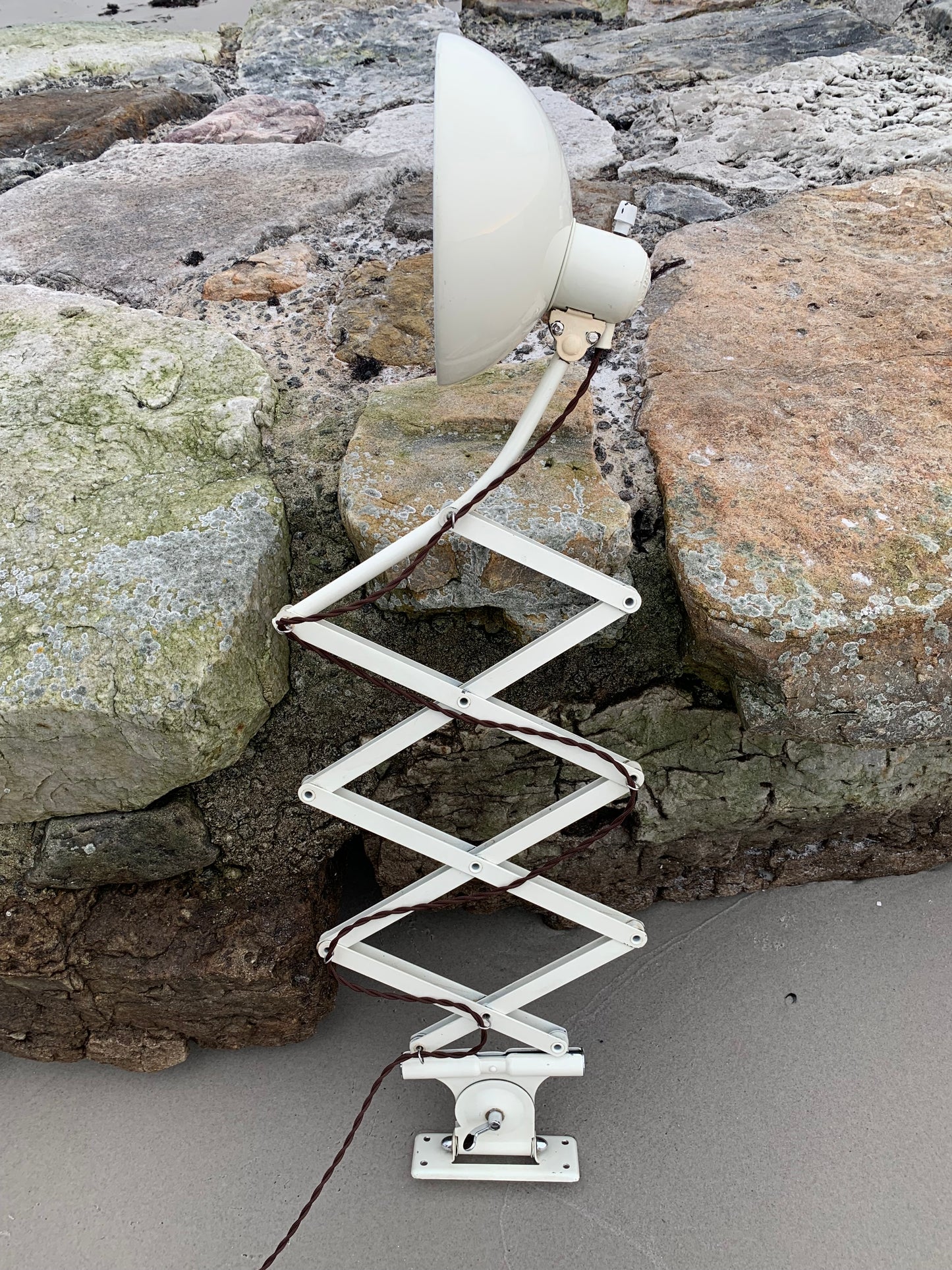 Kaiser Idell 6614 - Original creme (den store model)