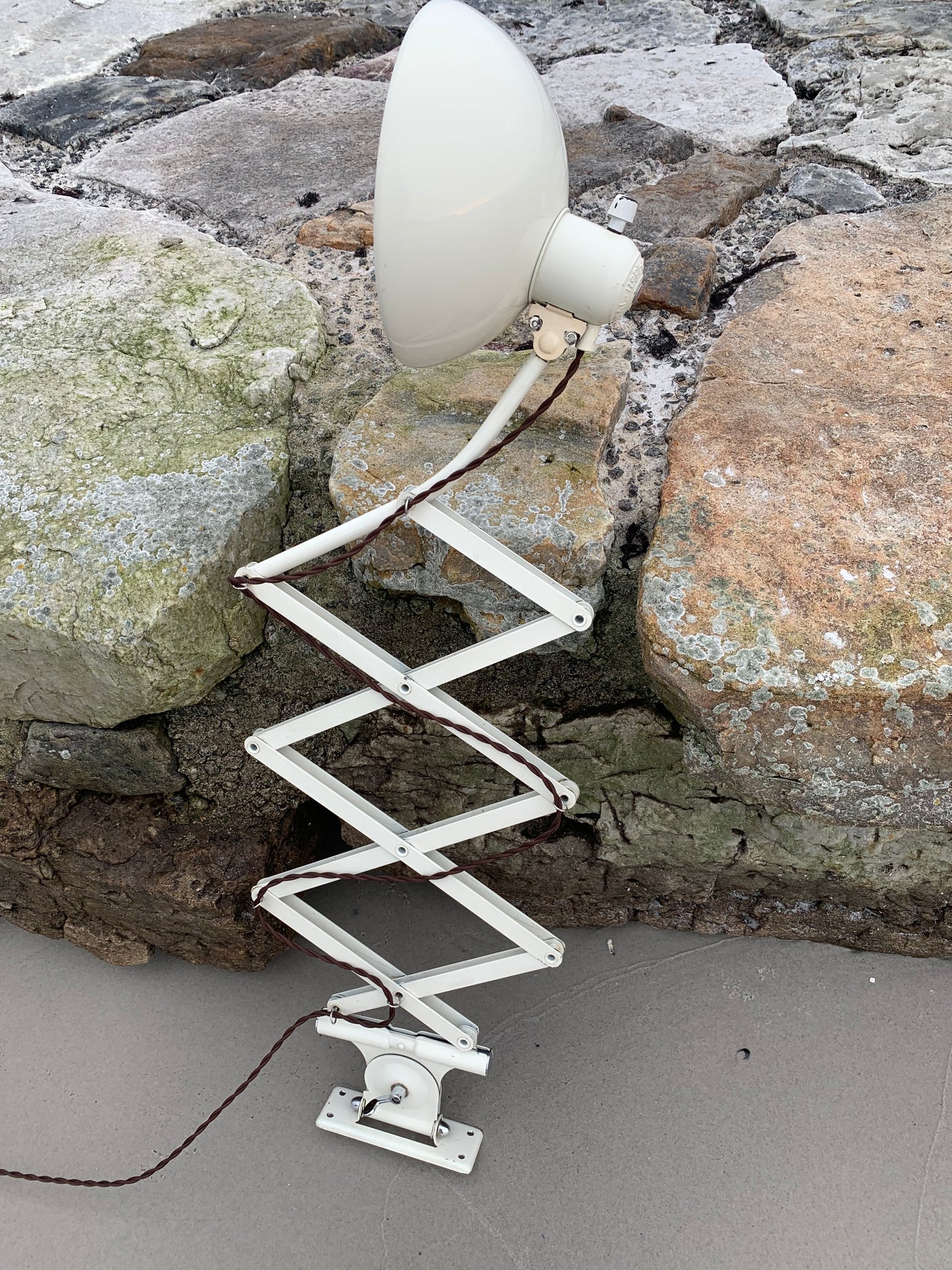 Kaiser Idell 6614 - Original creme (den store model)