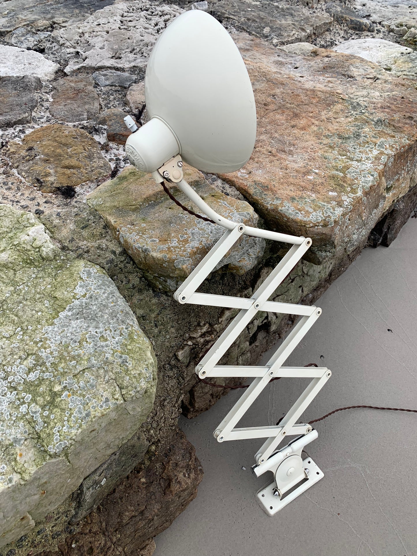 Kaiser Idell 6614 - Original creme (den store model)