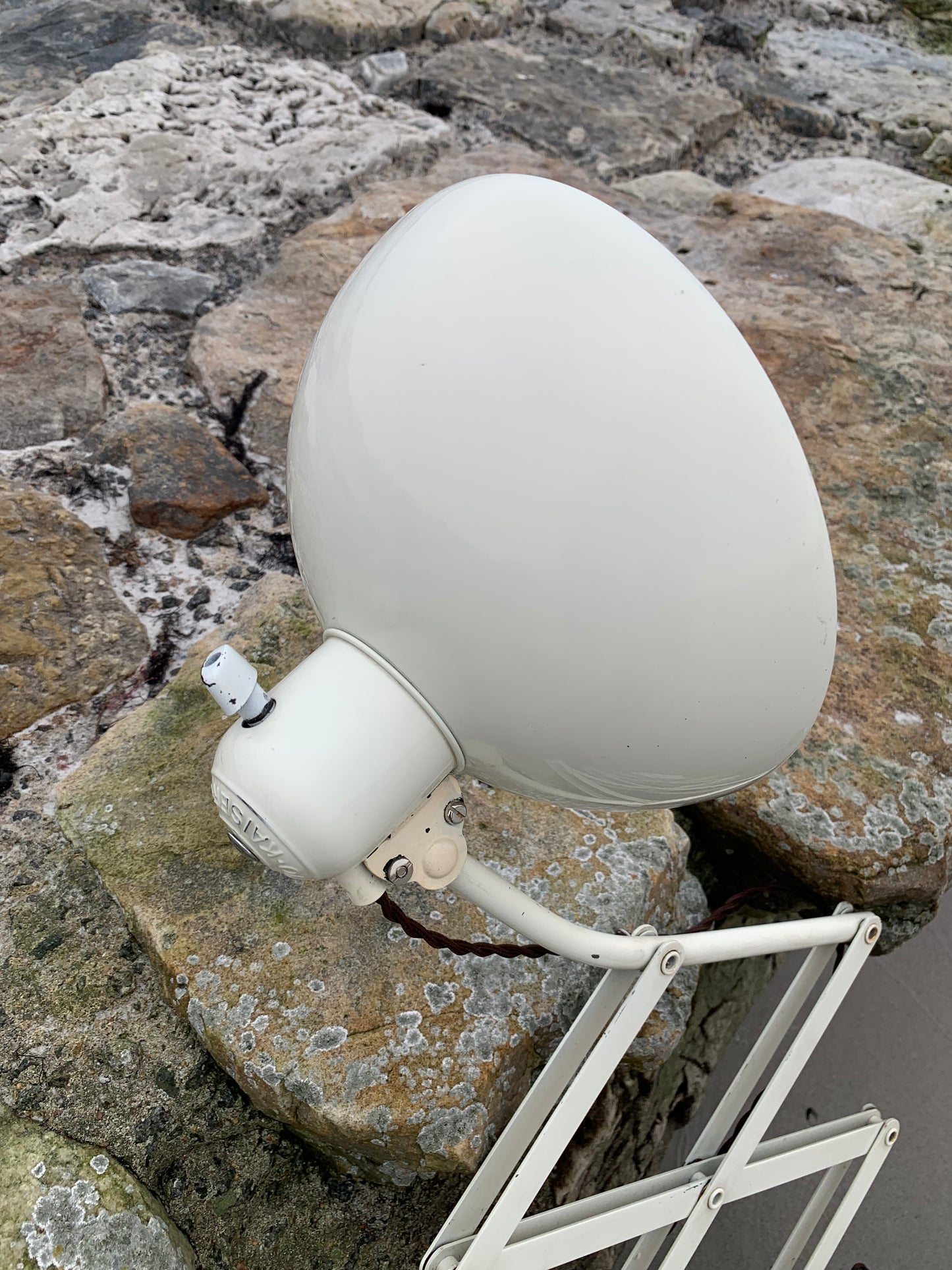 Kaiser Idell 6614 - Original creme (den store model)