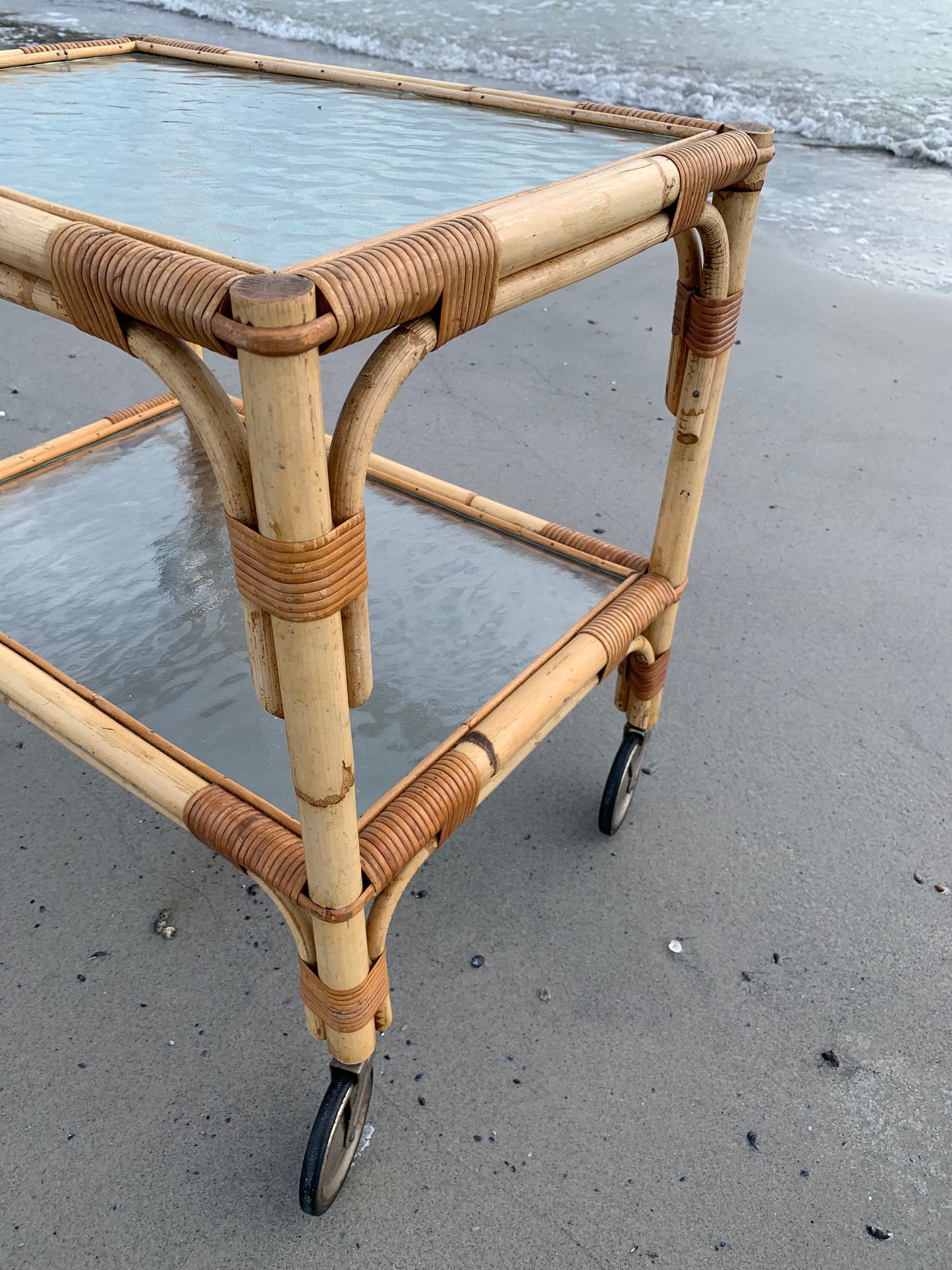 Rullebord/vogn i bambus