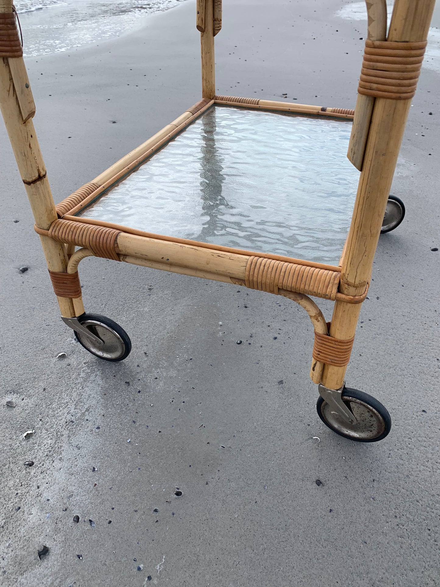 Rullebord/vogn i bambus