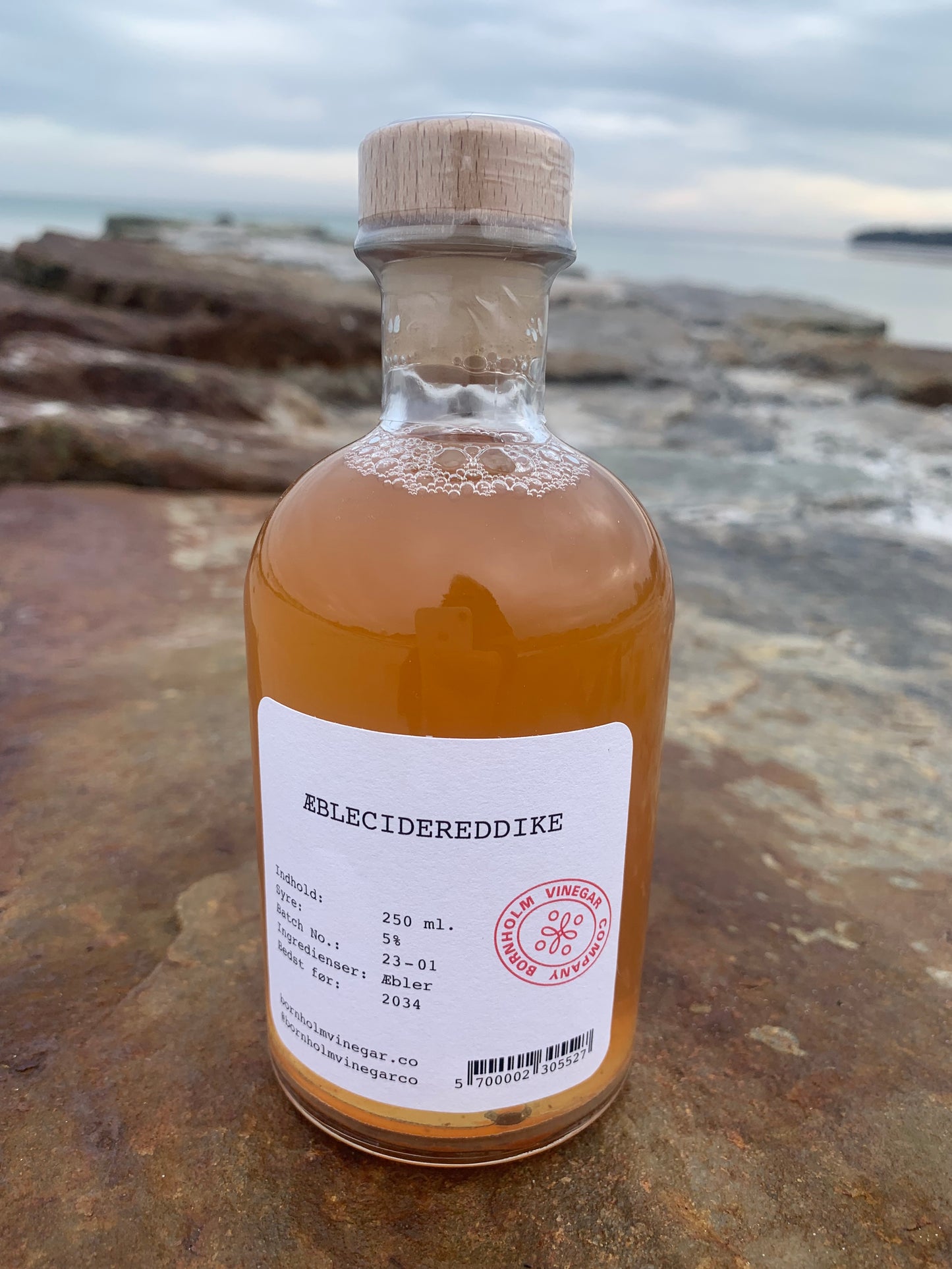 BORNHOLM VINEGAR COMPANY - ÆBLECIDEREDDIKE  250 ml.