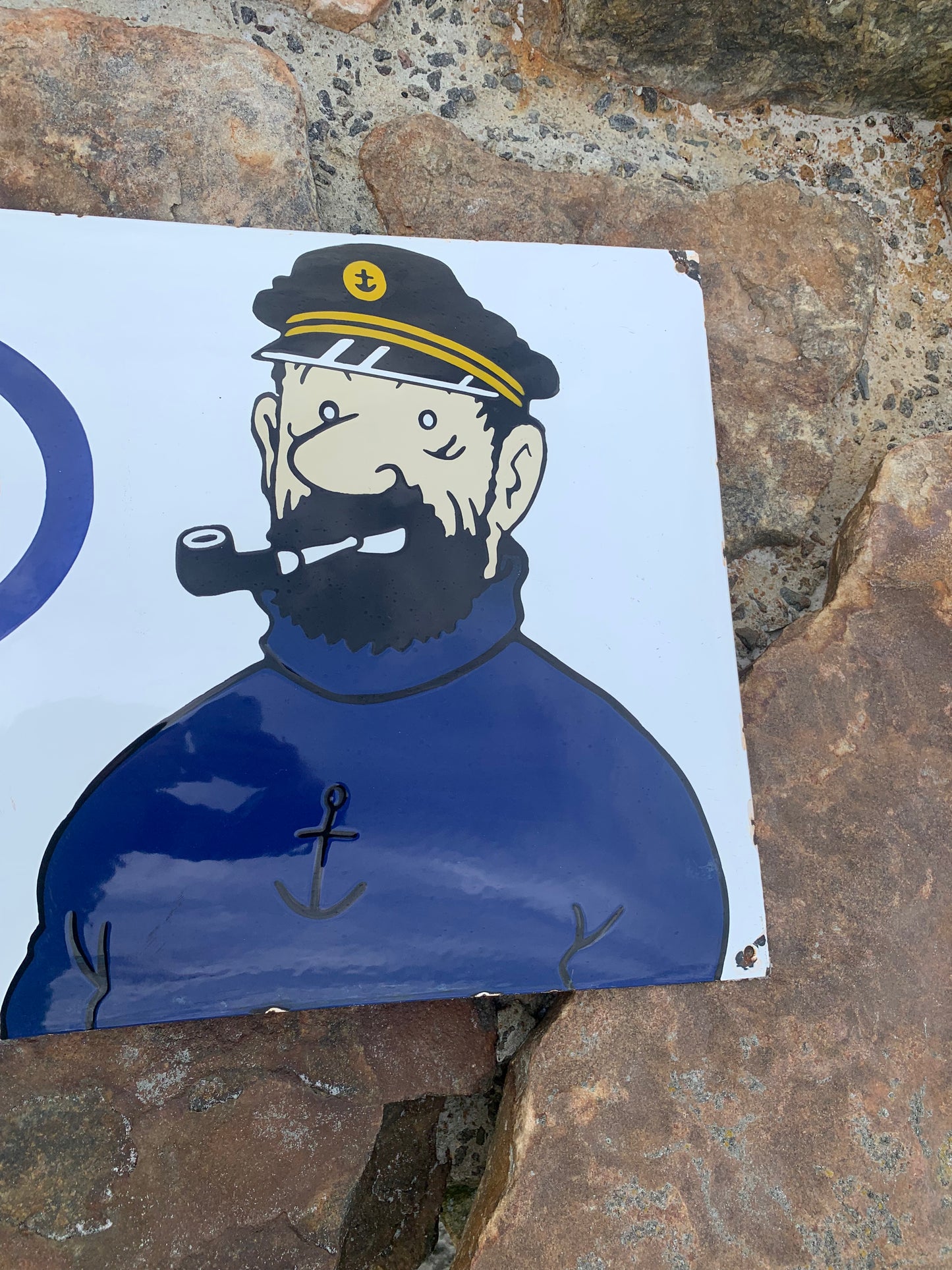 Emaljeskilt med Kaptajn Haddock og Esso