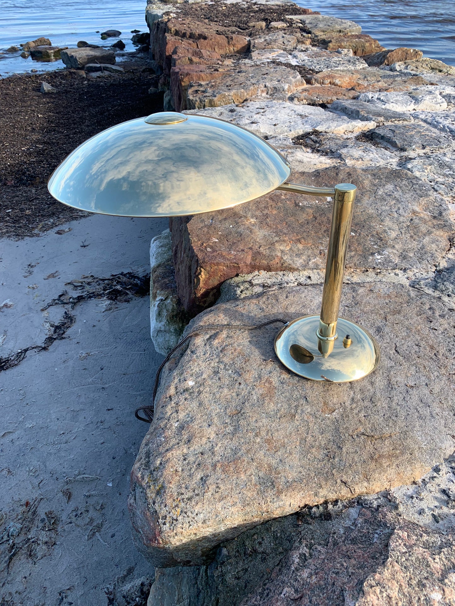 Egon Hildebrand messing lampe med svingarm