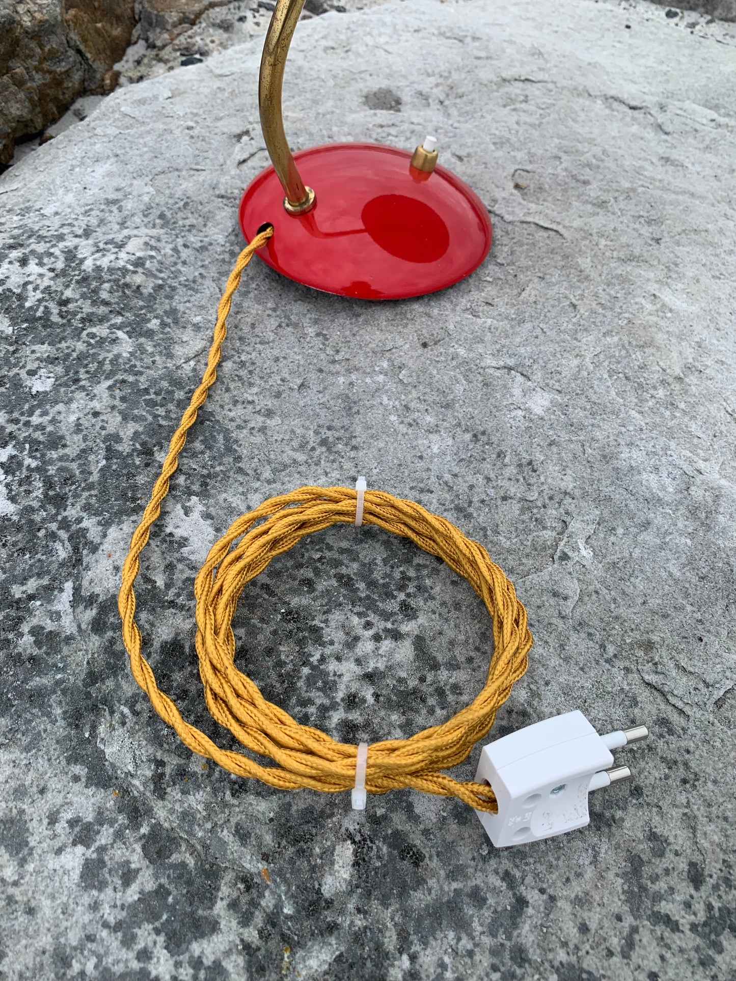 Kaiser Idell 6781 - Original rød