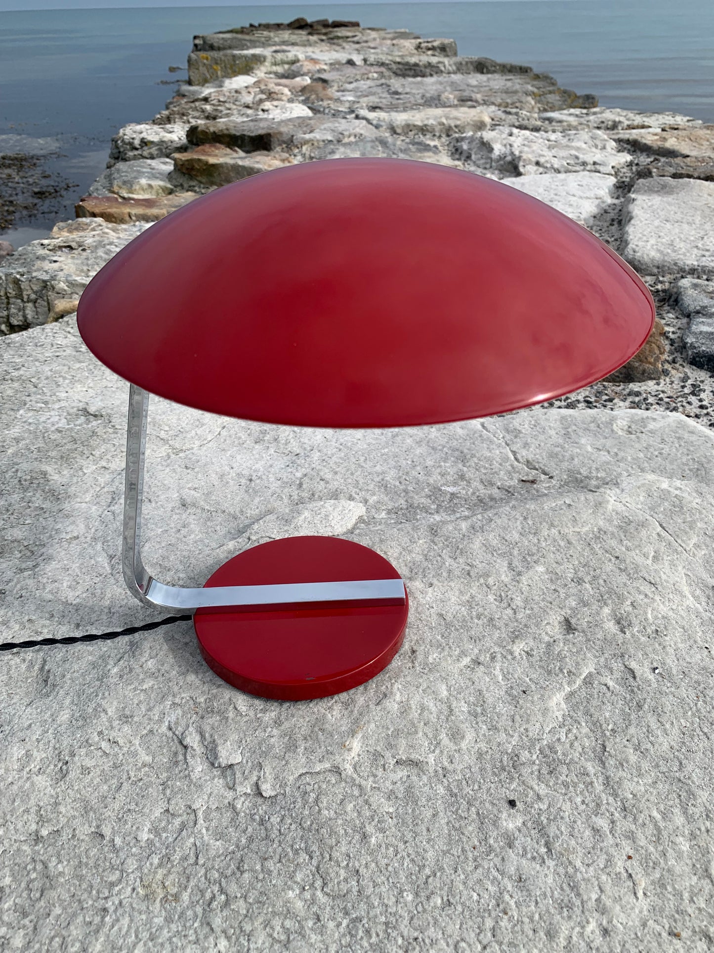 Kaiser Idell 6643 - Original rød