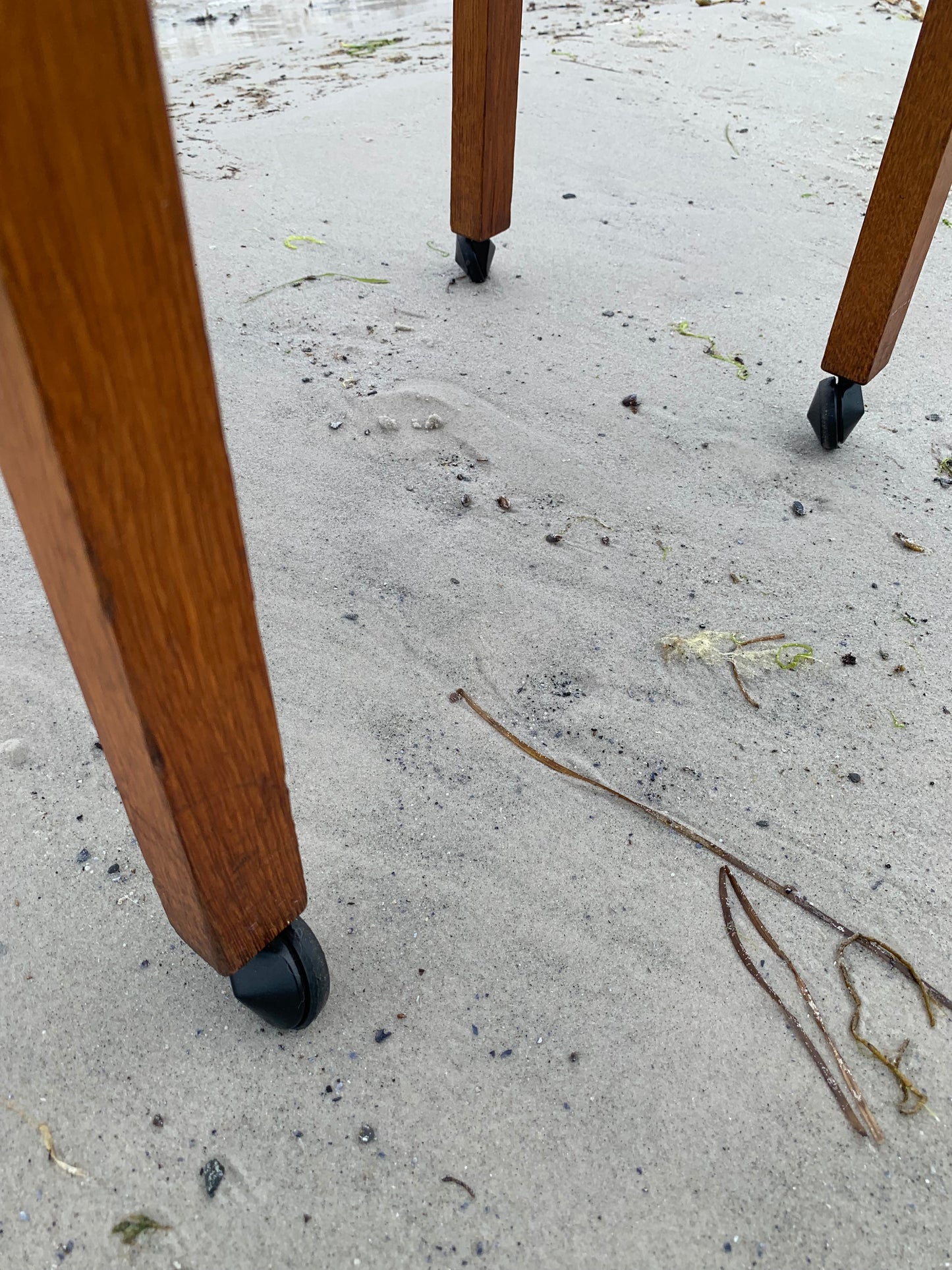 Klapbord med hjul og mange detaljer