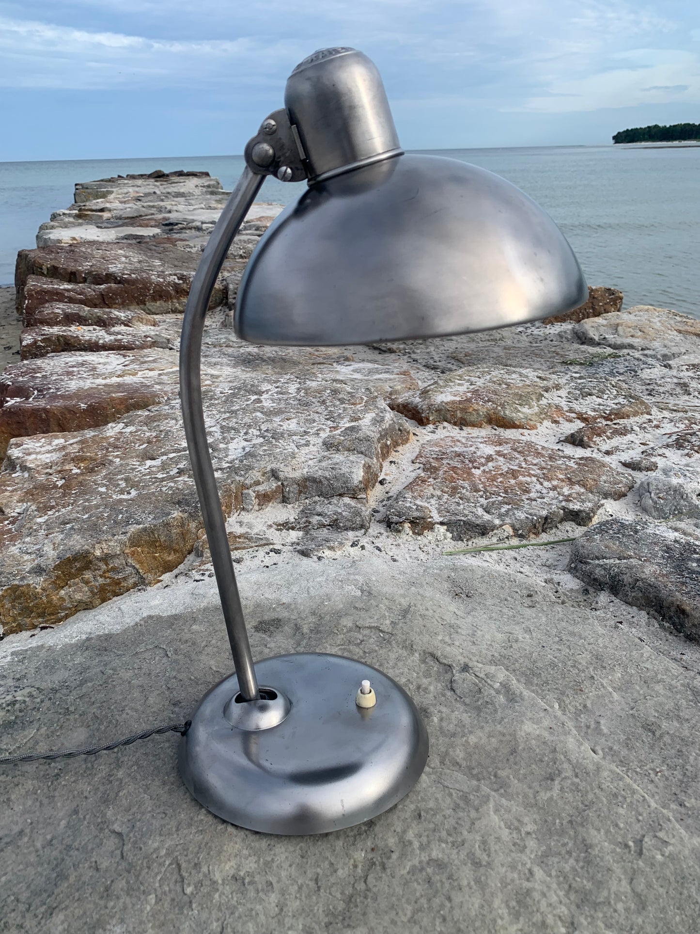 Kaiser Idell 6556 - Rå metal