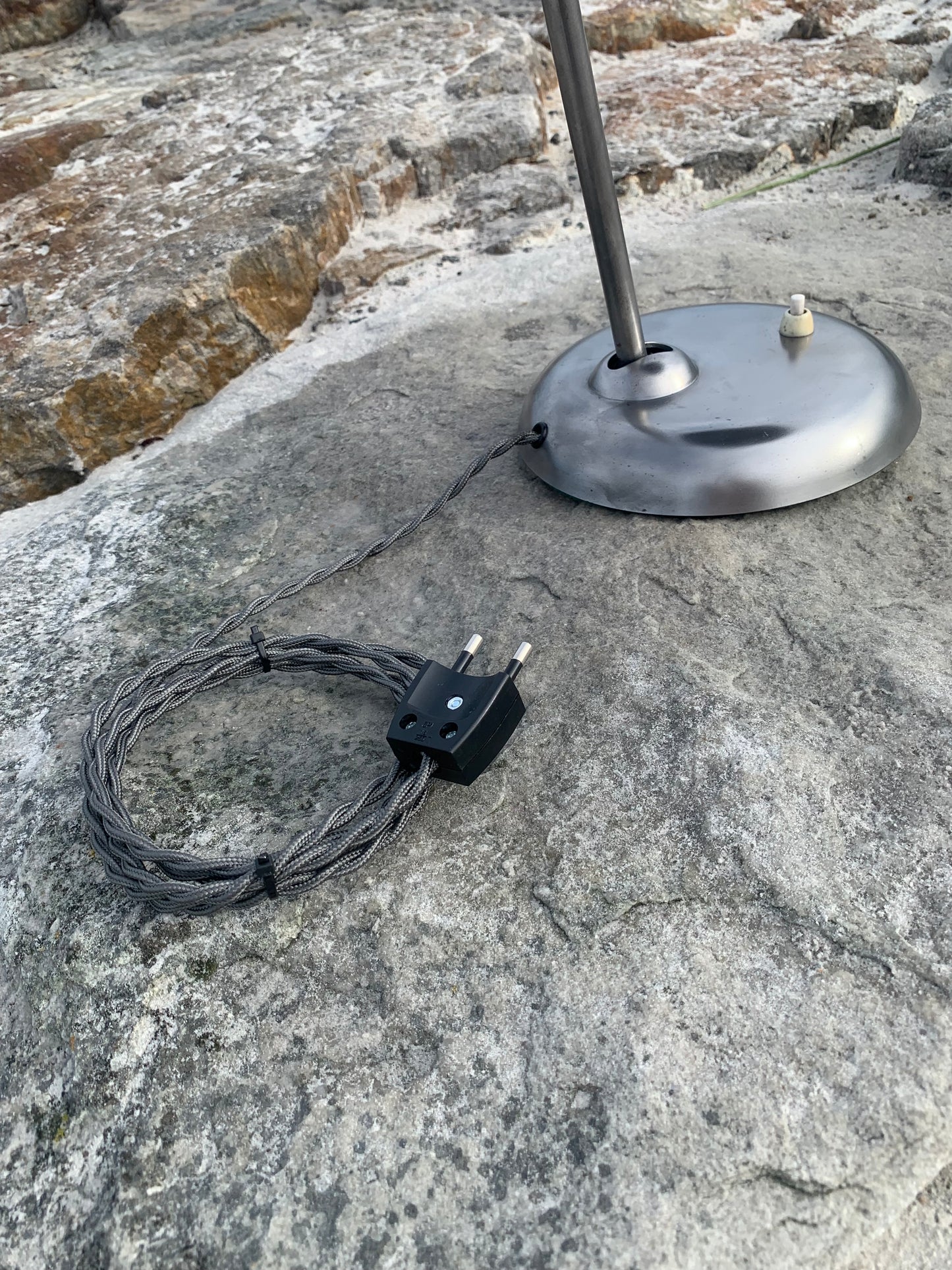 Kaiser Idell 6556 - Rå metal