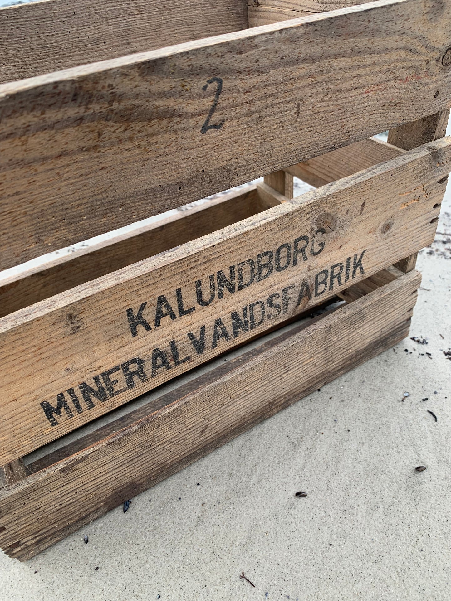 Kasse fra Kalundborg mineralvandsfabrik