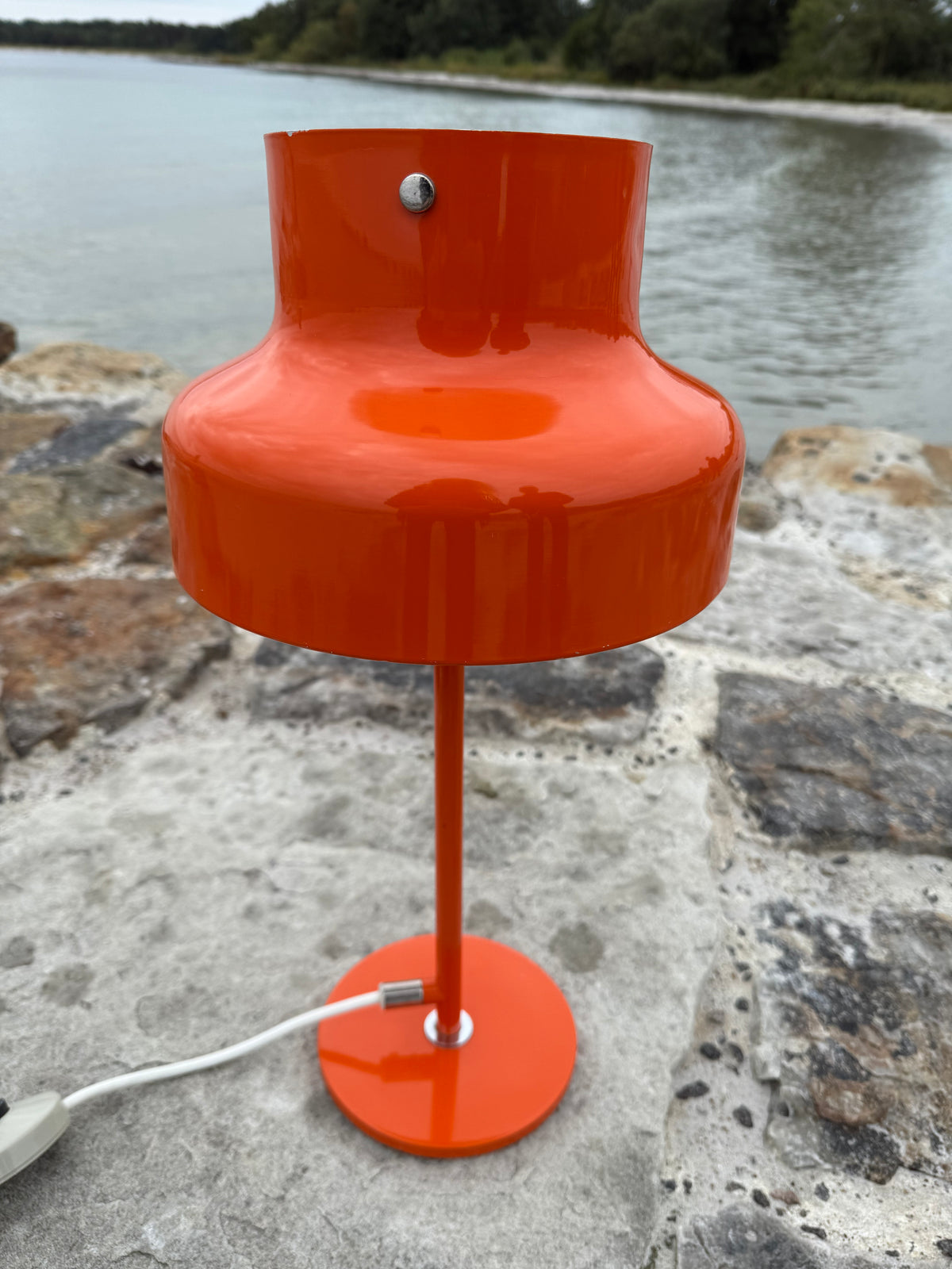 Bumling designet af Anders Pehrson for Ateljé Lyktan - Original Orange