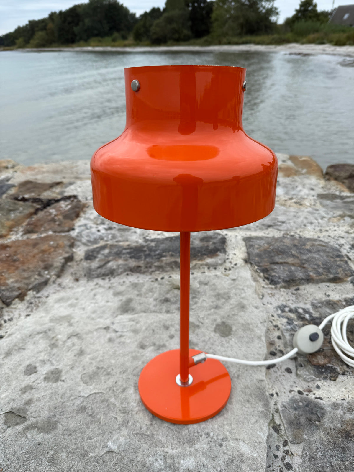 Bumling designet af Anders Pehrson for Ateljé Lyktan - Original Orange