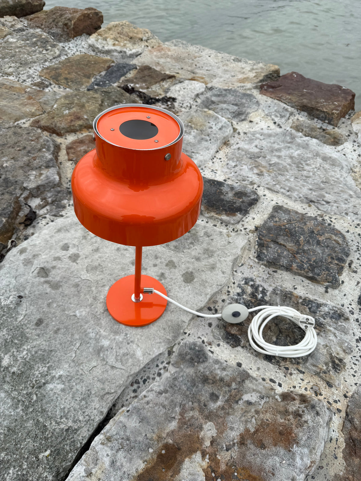 Bumling designet af Anders Pehrson for Ateljé Lyktan - Original Orange