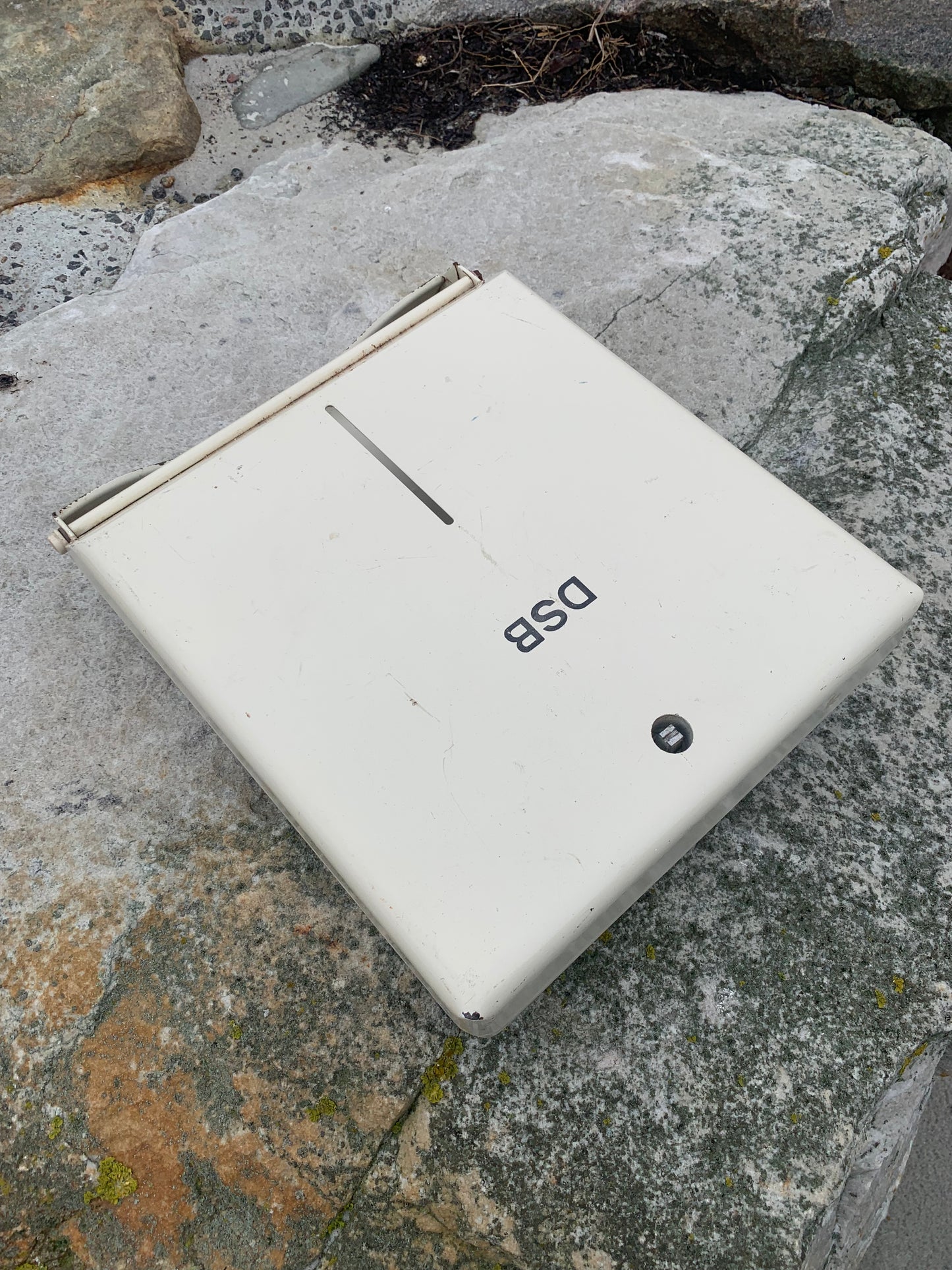 DSB papirdispenser