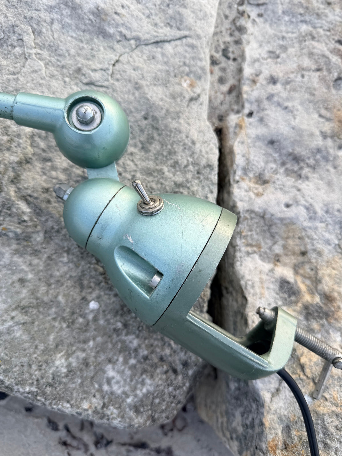 Jieldé med to arme og bordbeslag