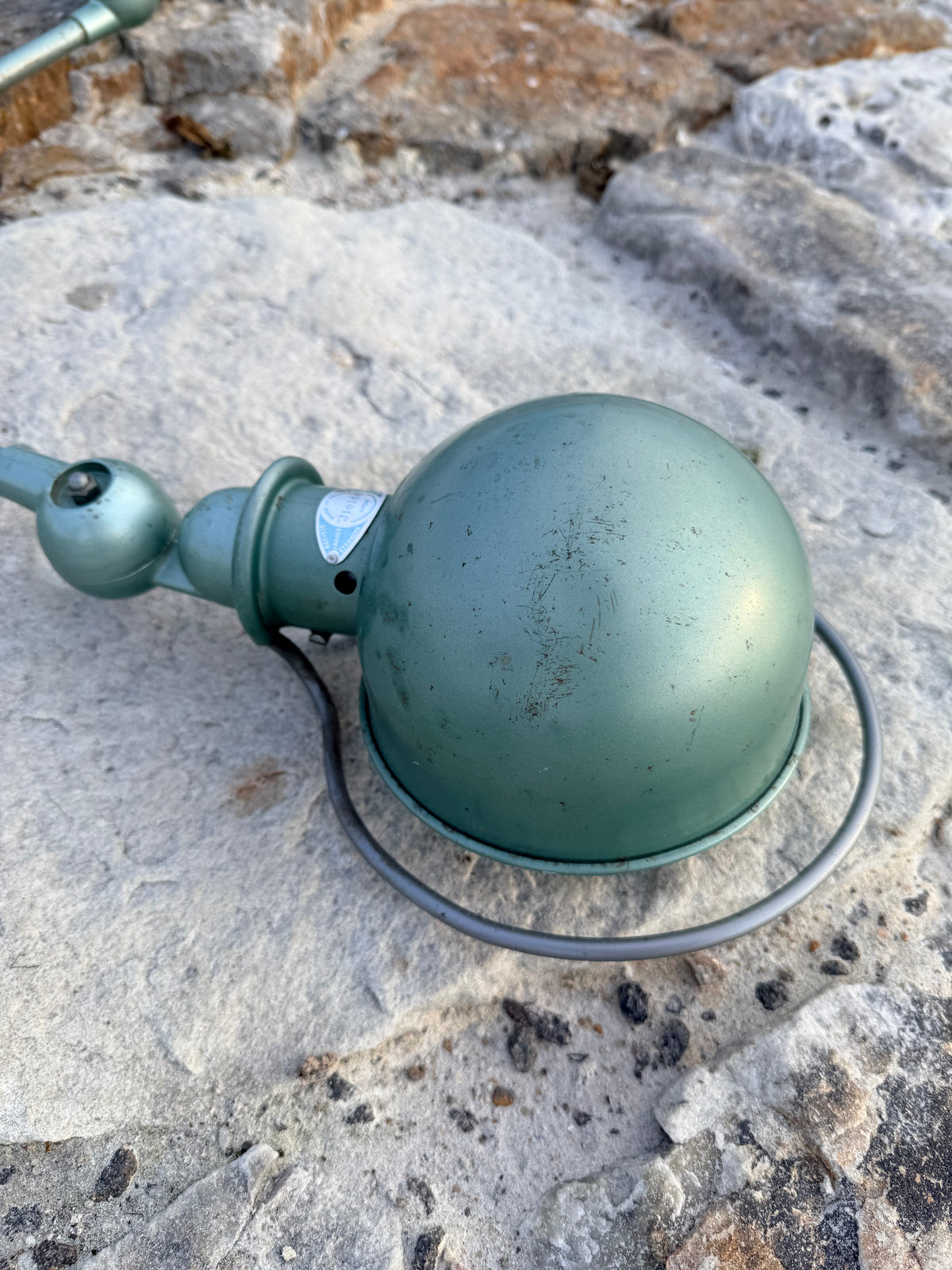 Jieldé med to arme og bordbeslag