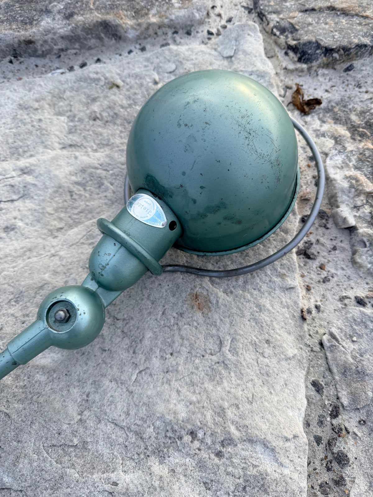 Jieldé med to arme og bordbeslag