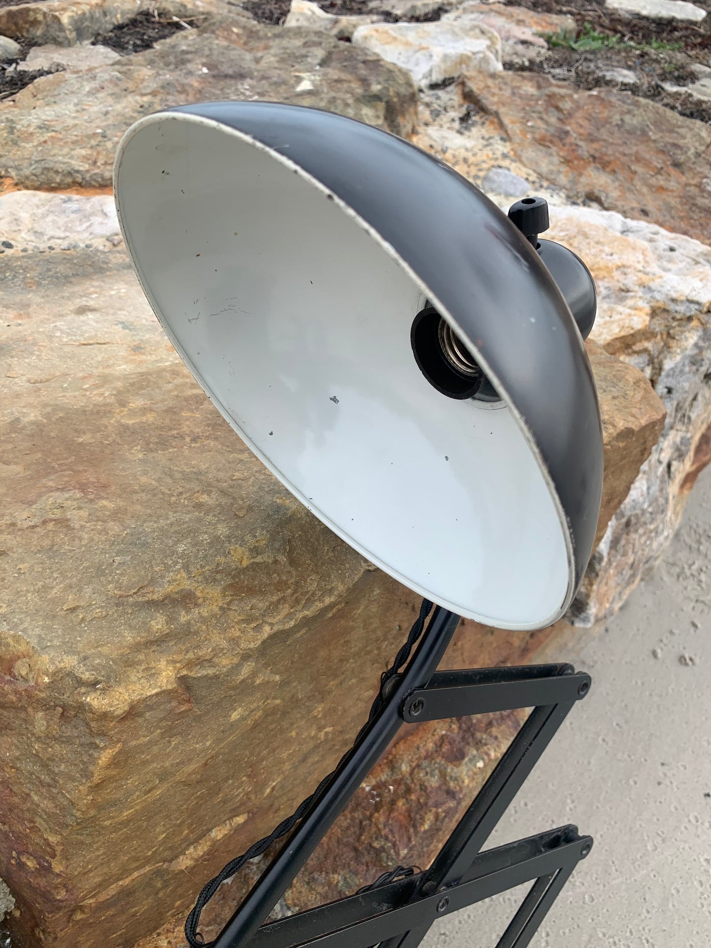 Kaiser Idell 6614 - Original sort (den store model)