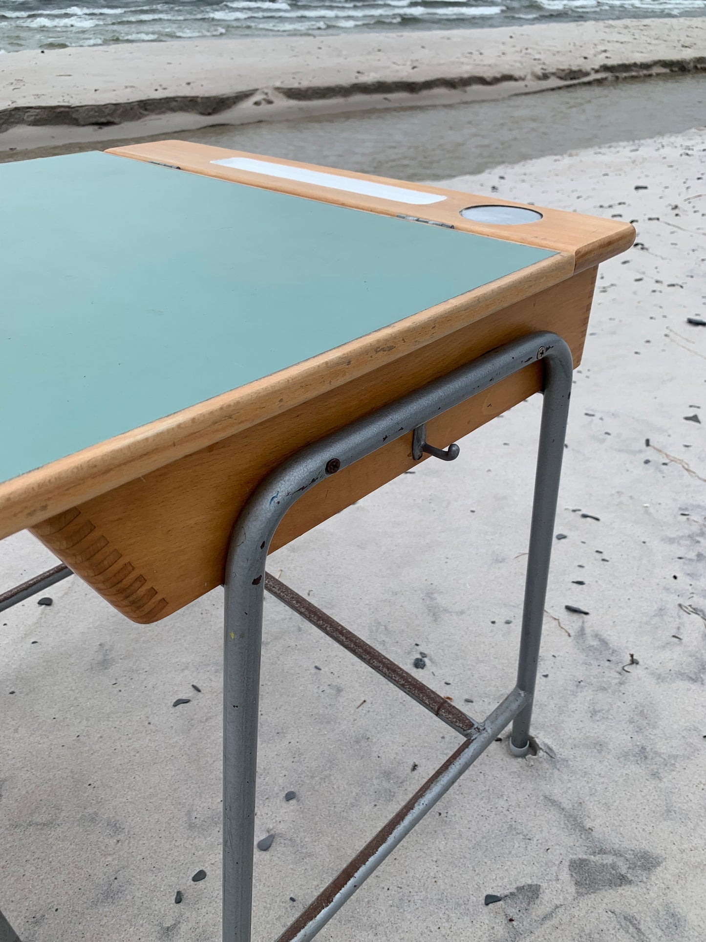 Skolebord med stol