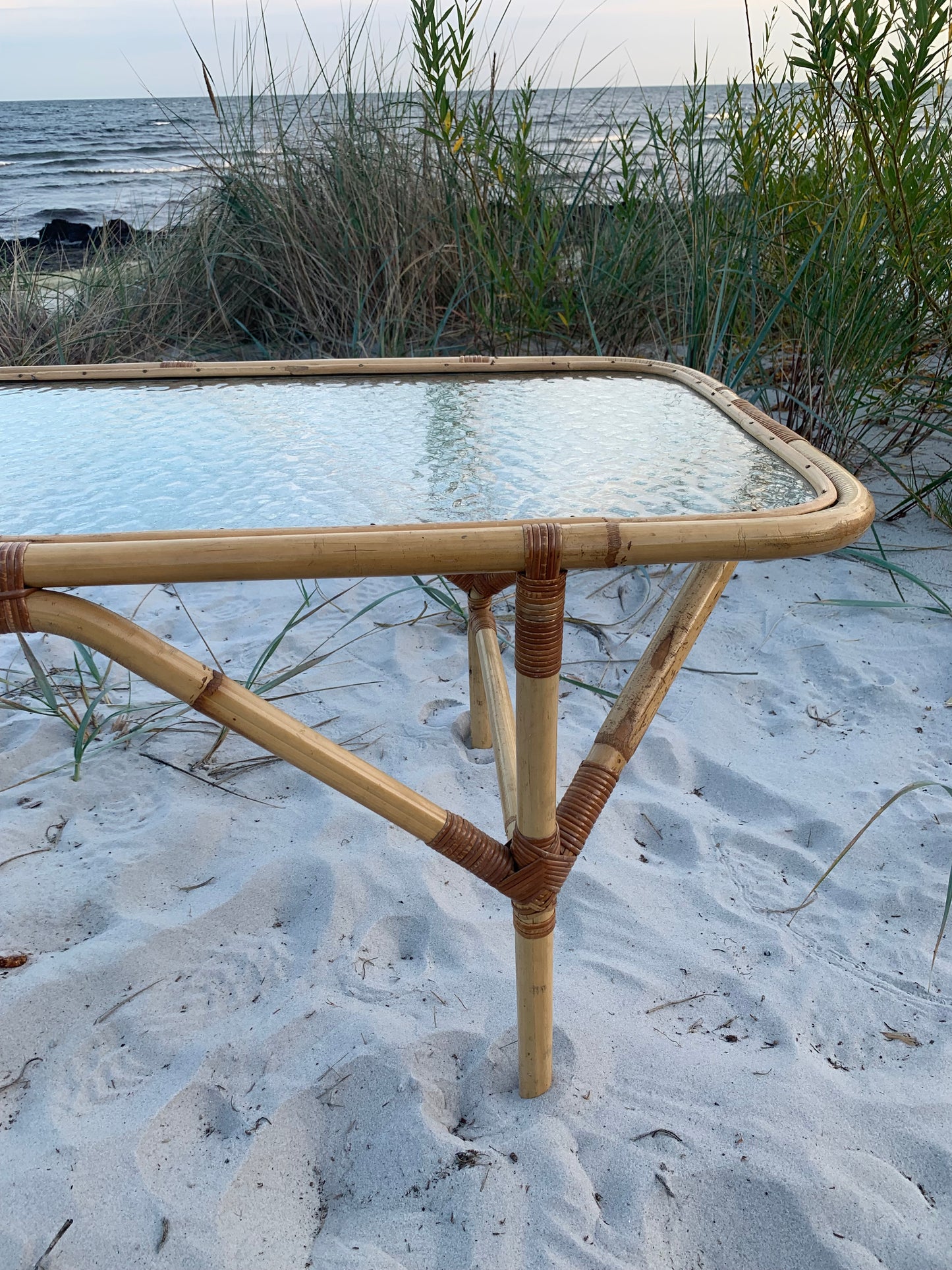 Bambusbord med glasplade